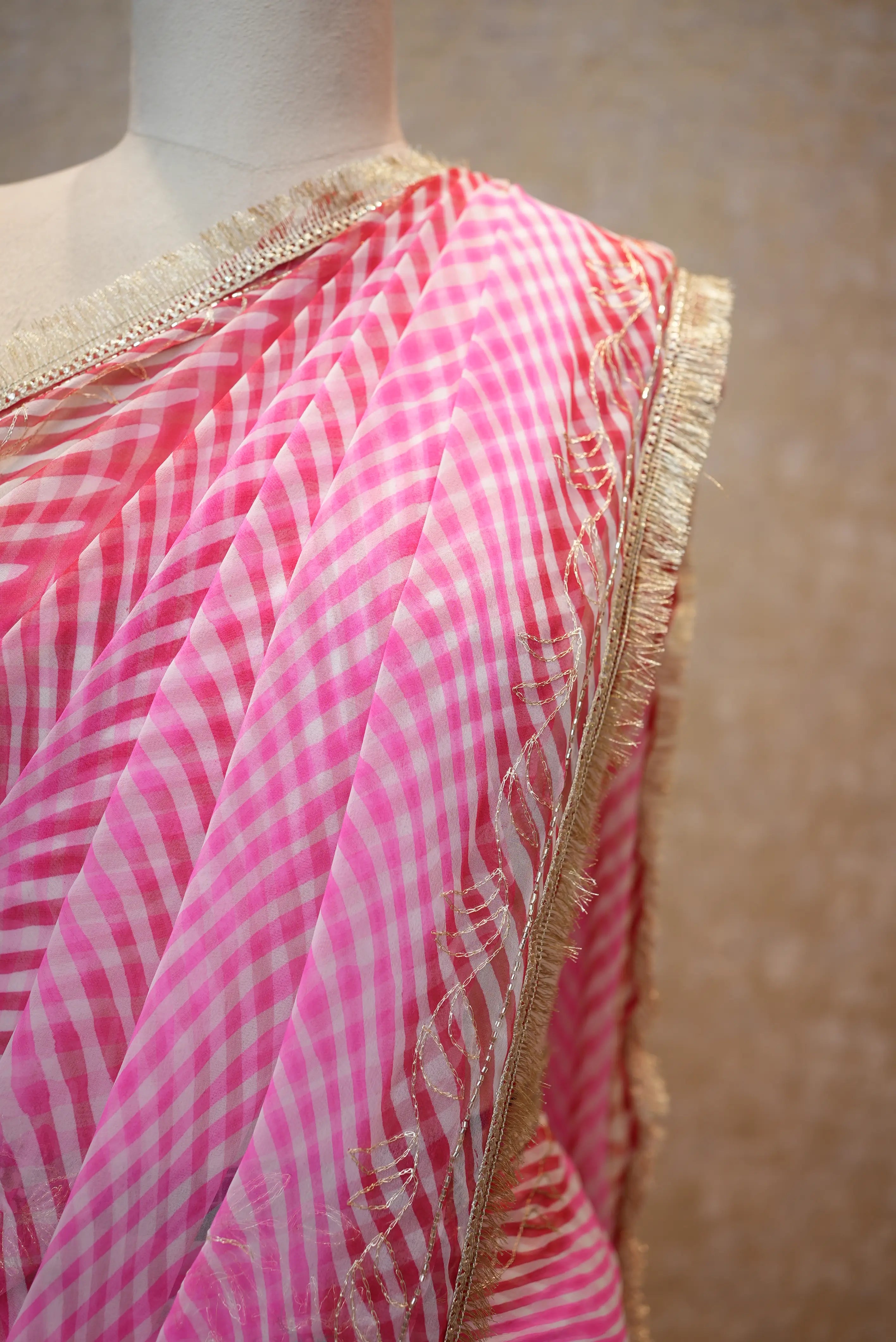 Lahriya Saree With Vintage Work And Buti Pattern (With Blouse)