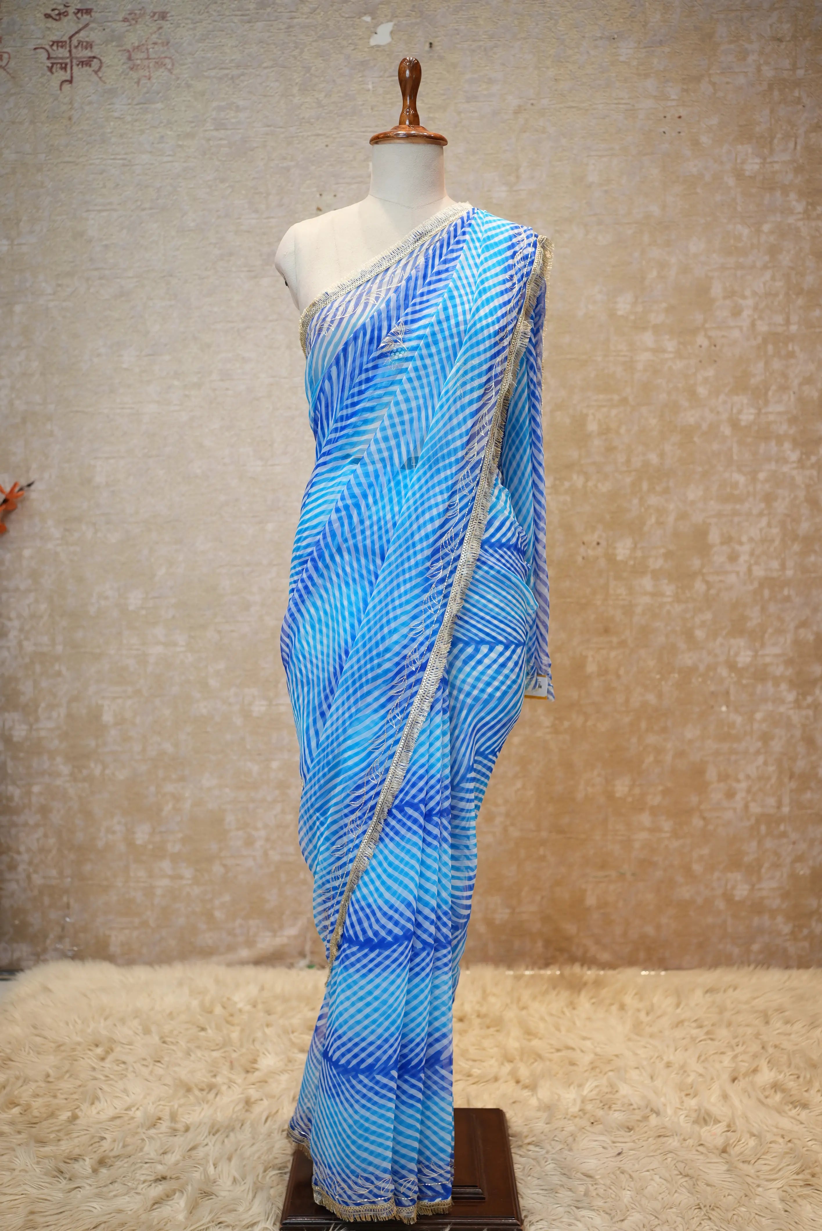 Lahriya Saree With Vintage Work And Buti Pattern (With Blouse)