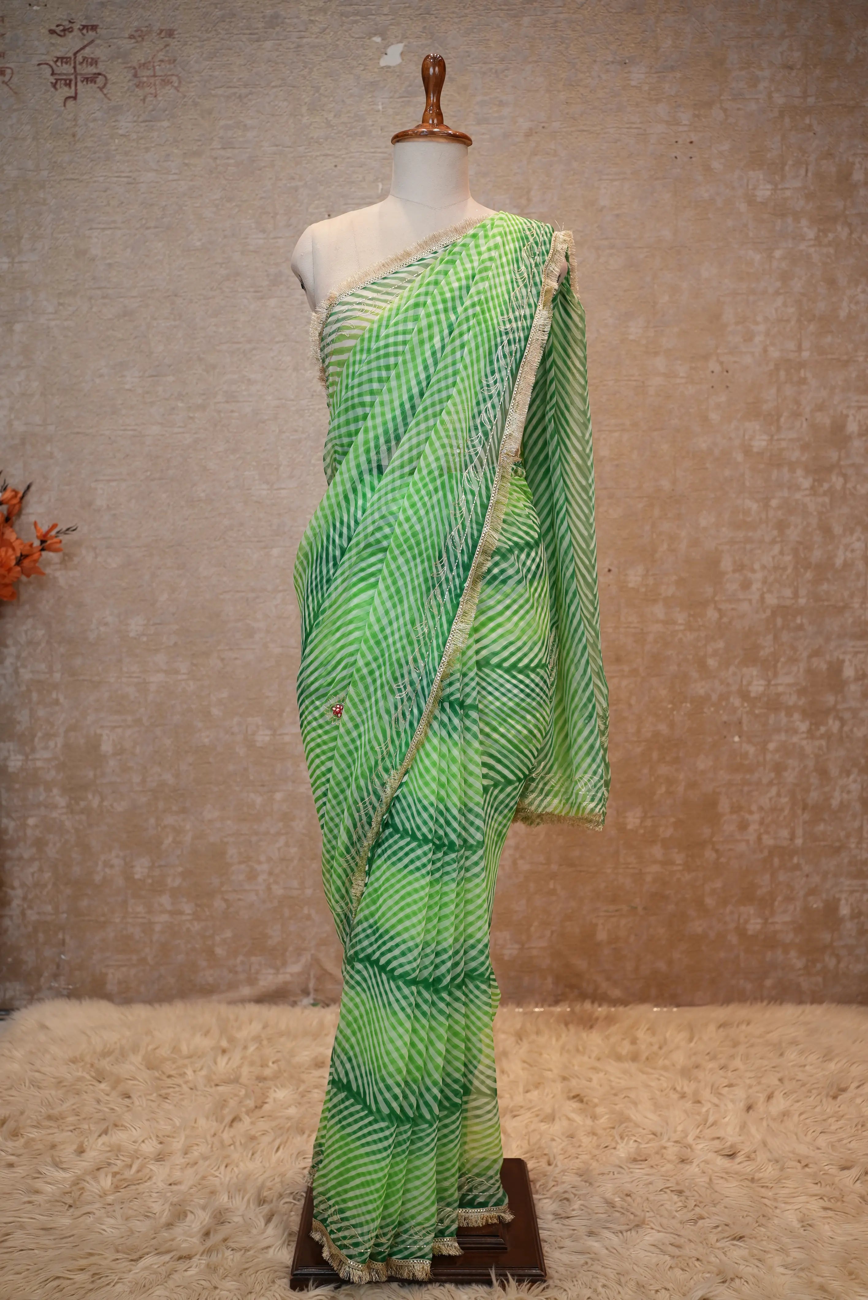 Lahriya Saree With Vintage Work And Buti Pattern (With Blouse)