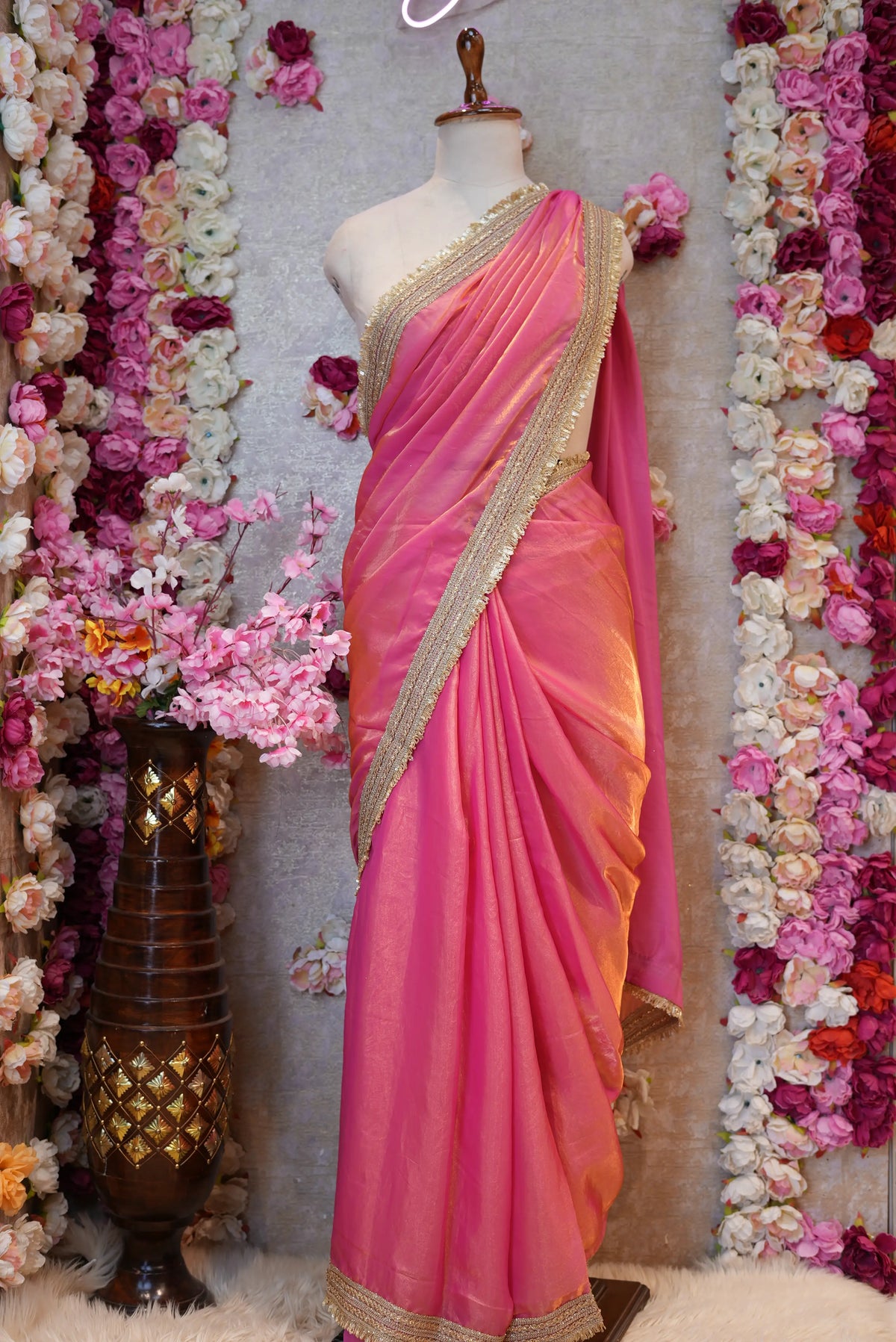 Metallic Tissue Saree with Vintage Hiramandi Lace Border & Heavy Embroidered Blouse