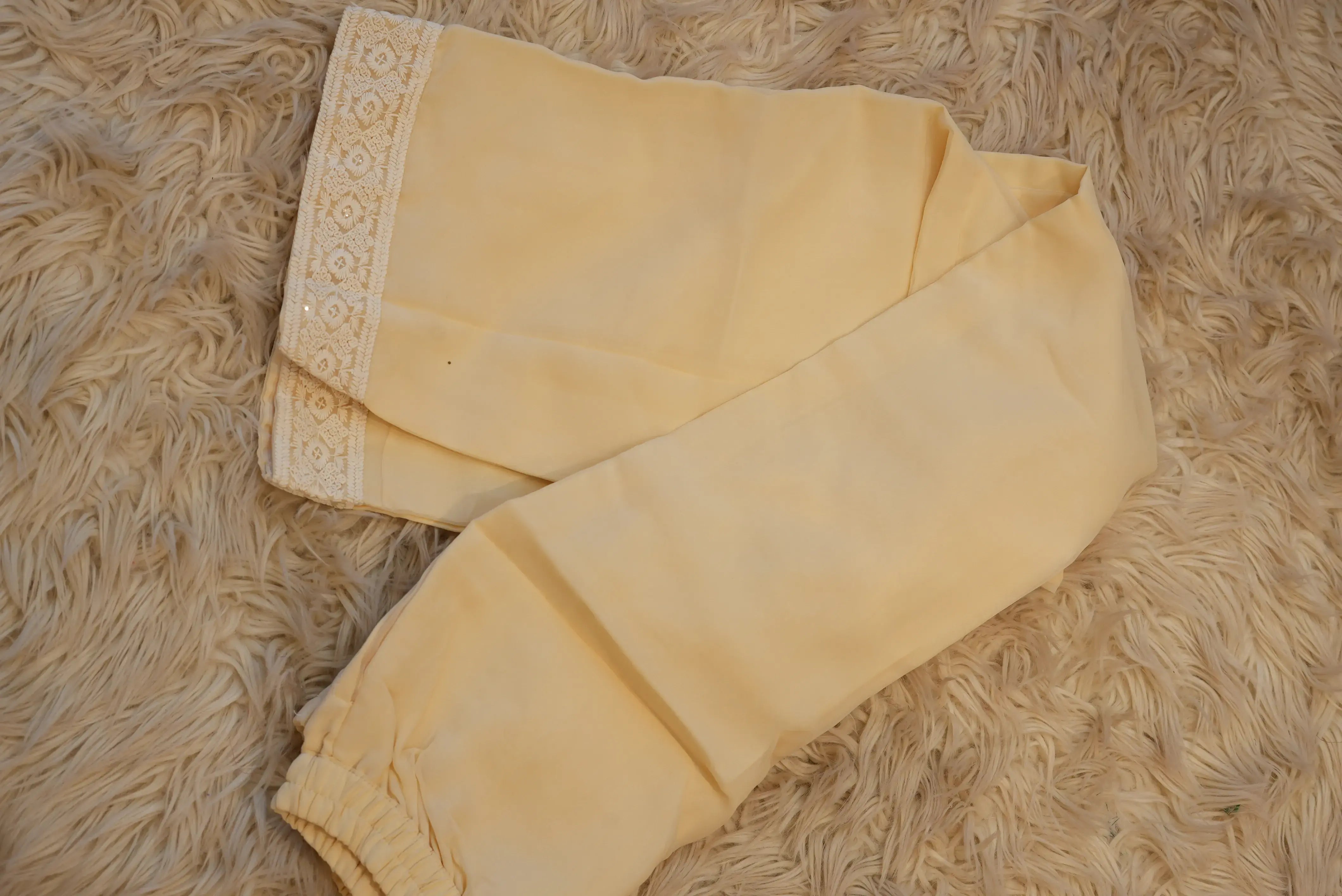 3-PIECE SUIT WITH EMBIORDERY WORK IN OFF WHITE COLOUR WITH DUPATTA