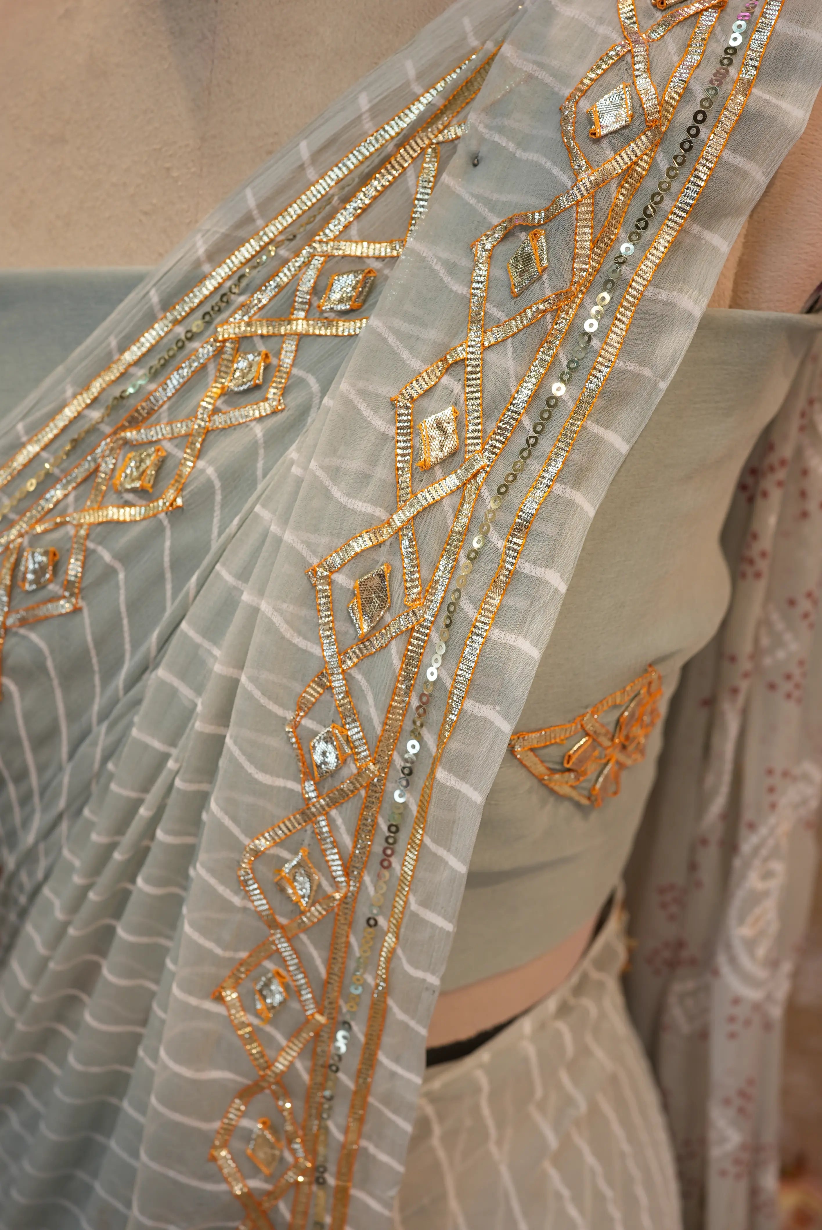 Chiffon Leheriya Saree with Charkhi Gota & Bandhani Pallu  (With Blouse)