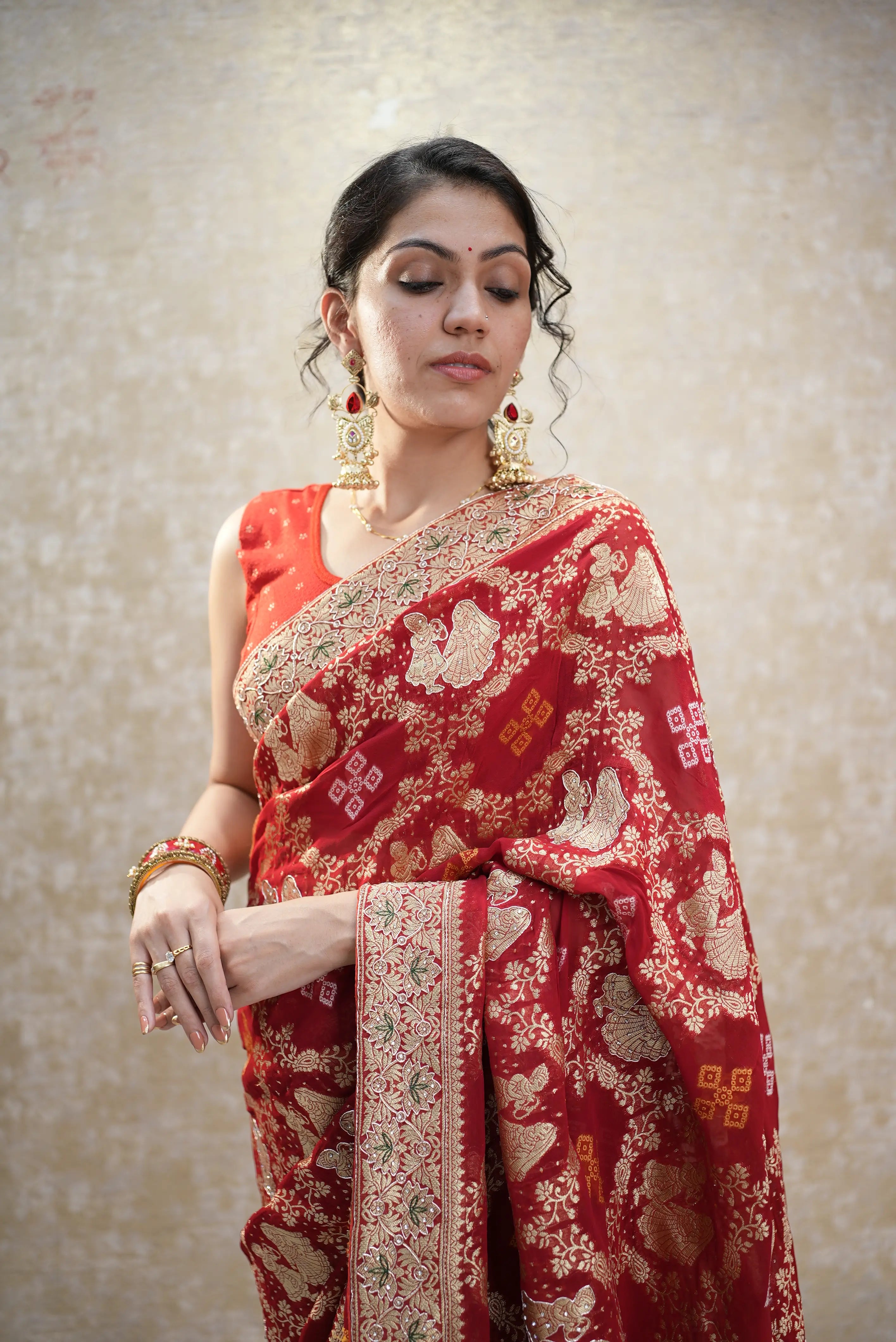 Bandhani Darbari Saree with Traditional Royal Figure Zari Weaving & Designer Border
