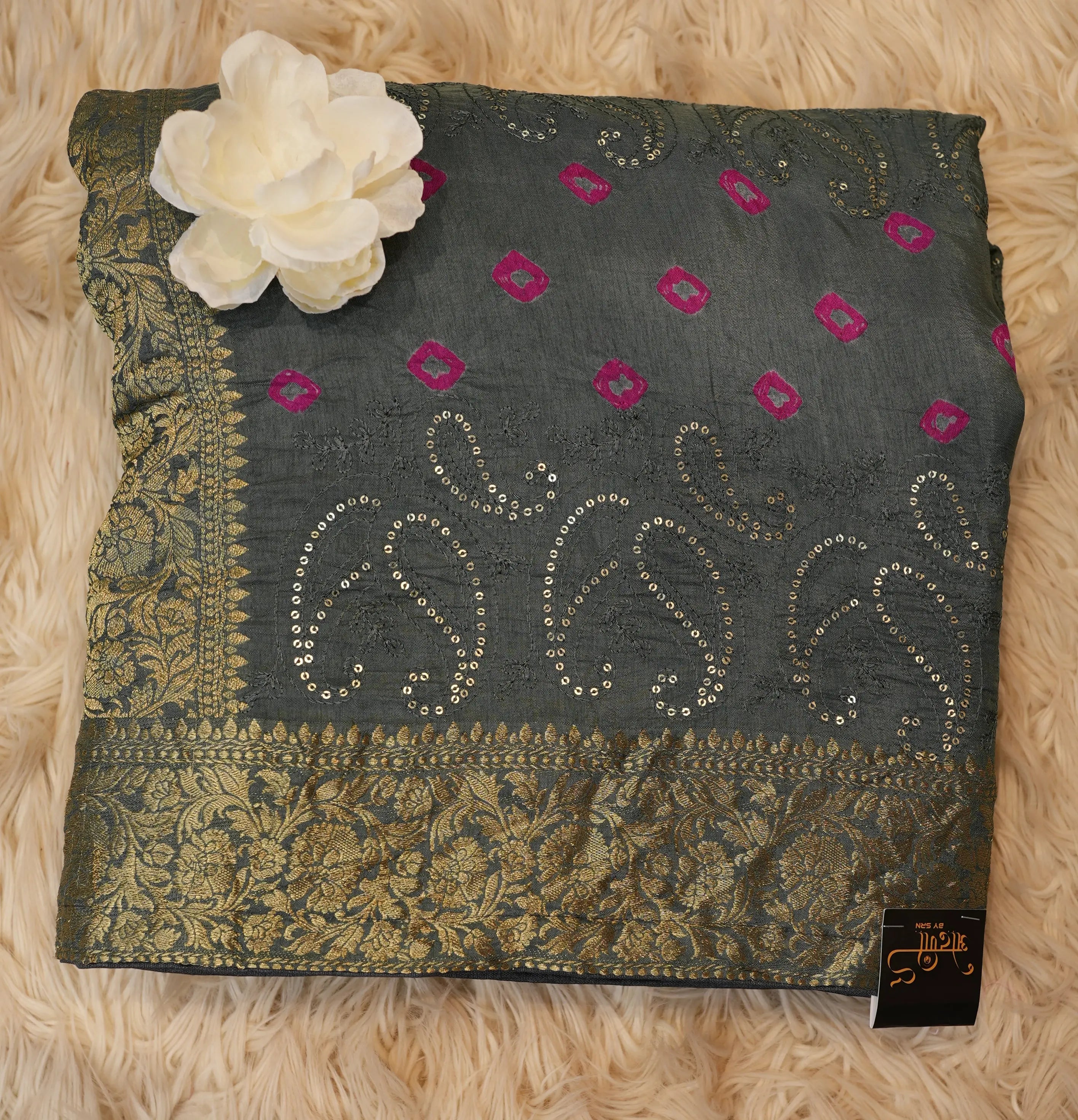 Designer Bandhani Saree with Sequence, Embroidery & Zari Border (With Blouse)