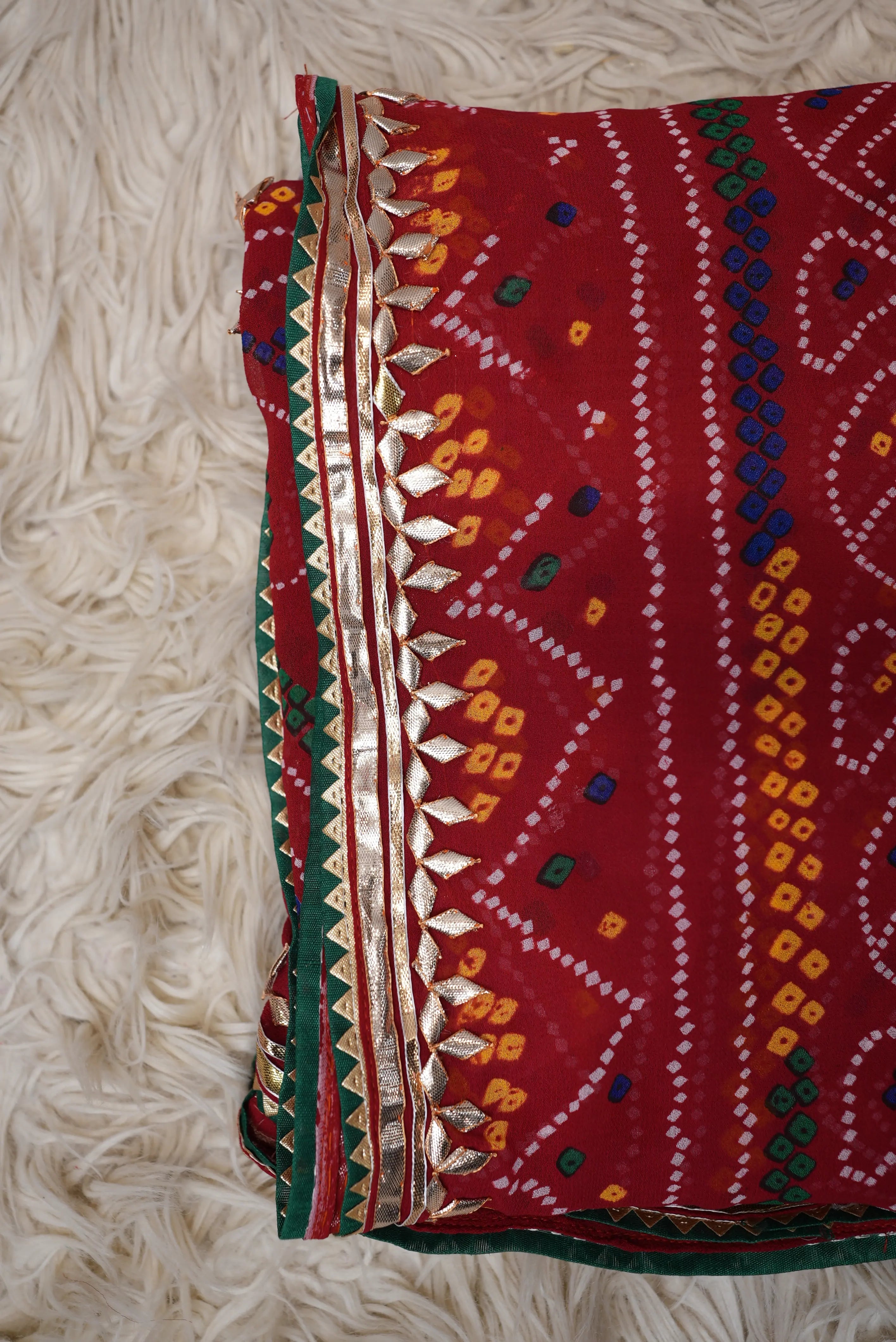 Traditional Chunri With Kacchi Gota Patti Handwork (Double Paat)
