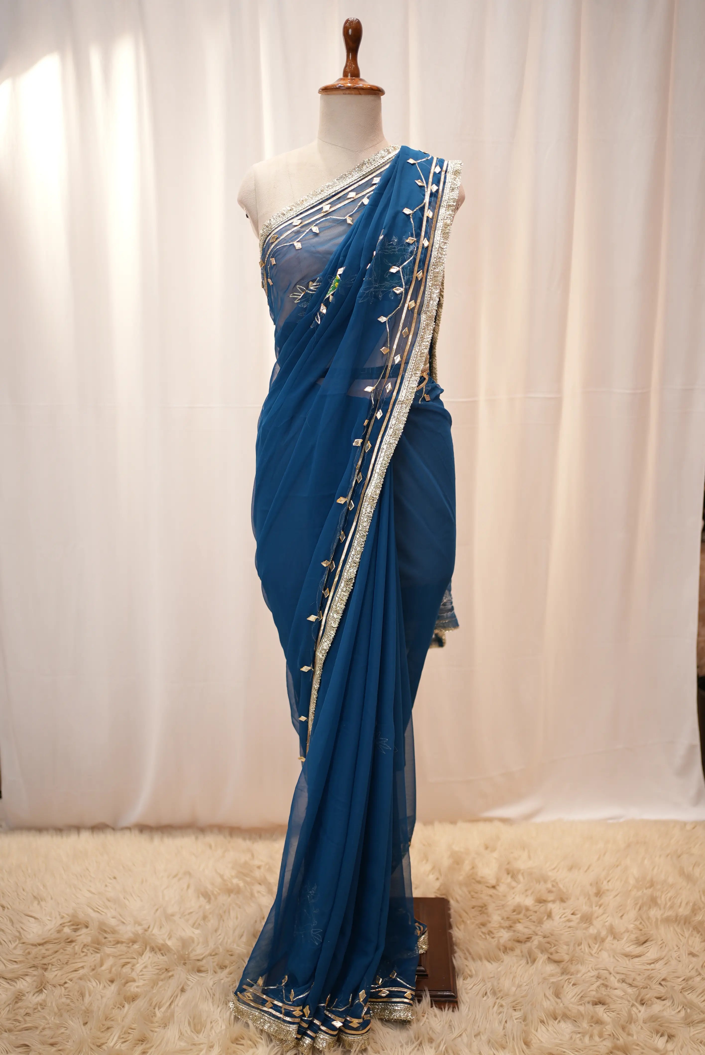 Rajasthani Kacche Gota Patti Patch Work Saree (With Blouse)