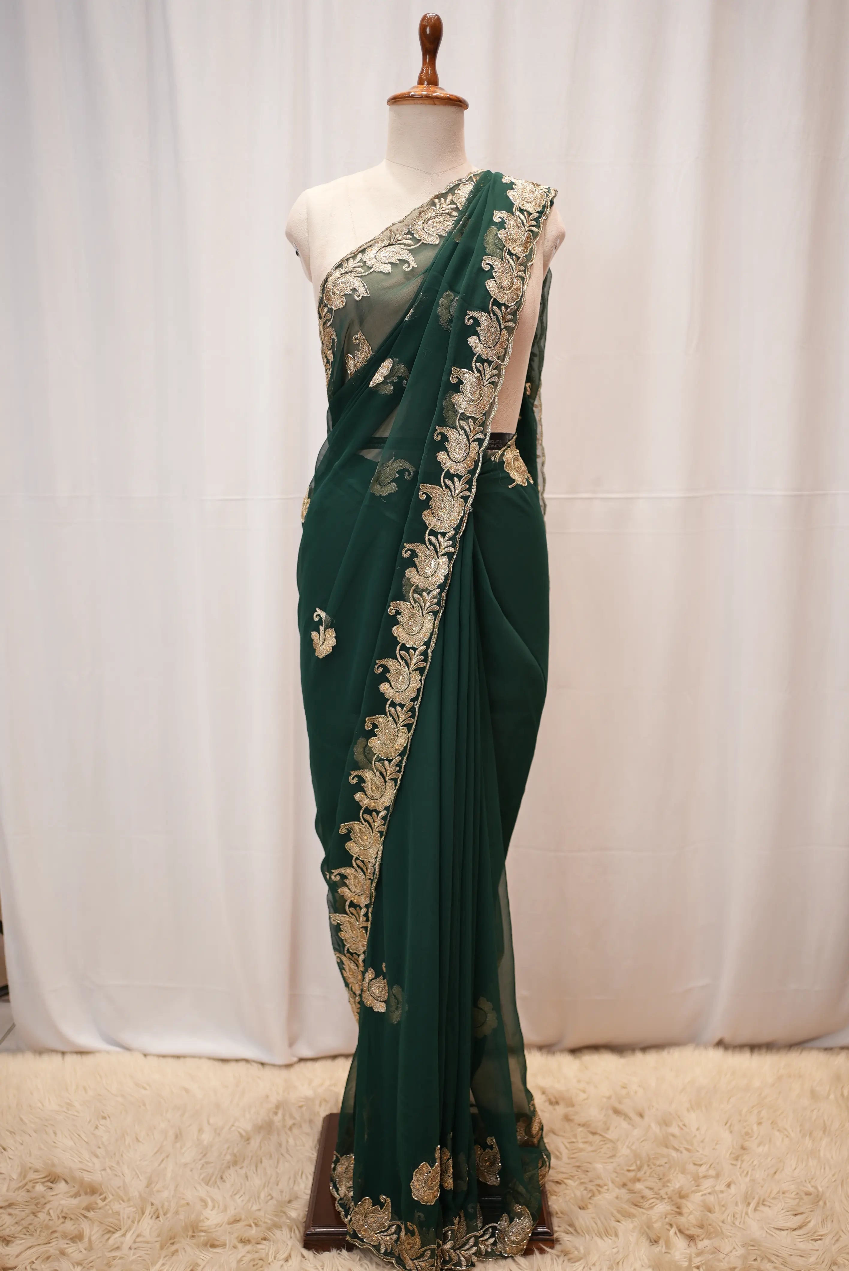 Heavy Handwork Border Saree (With Blouse)