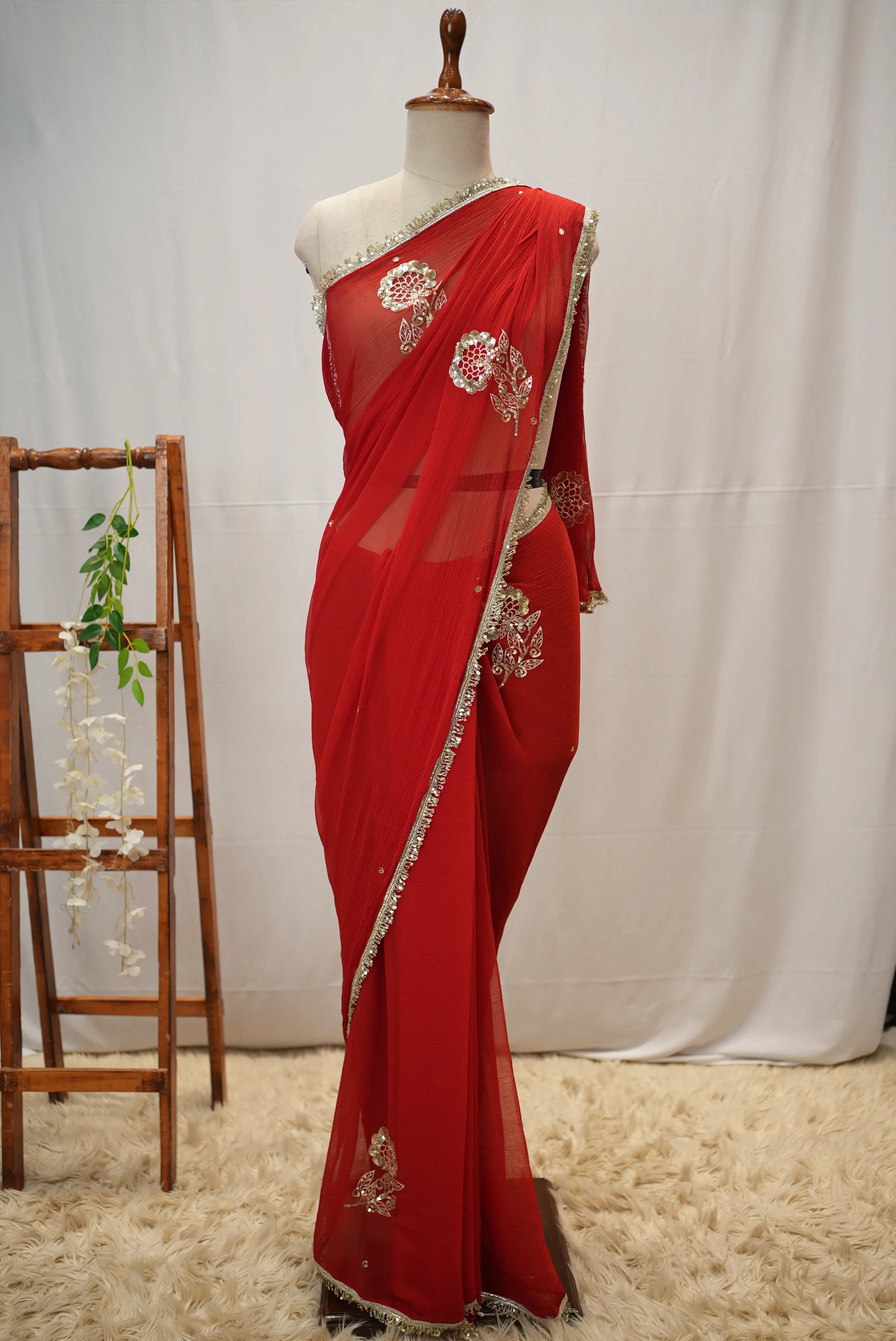 Chamunda Chiffon Saree With Vintage Work Butta (With Blouse)
