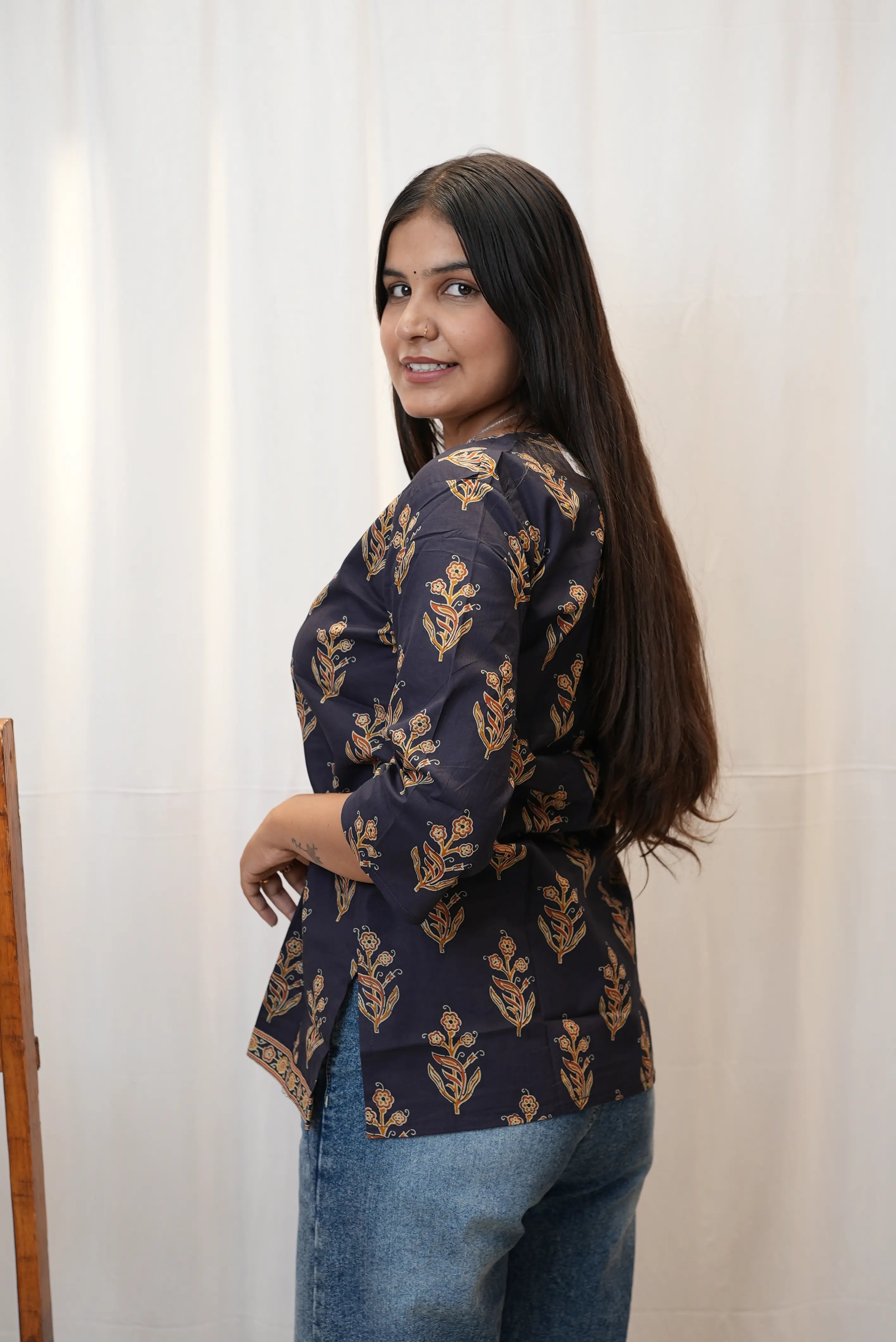 Elegant Floral Print V-Neck Cotton Kurti for Women | Everyday Ethnic Wear