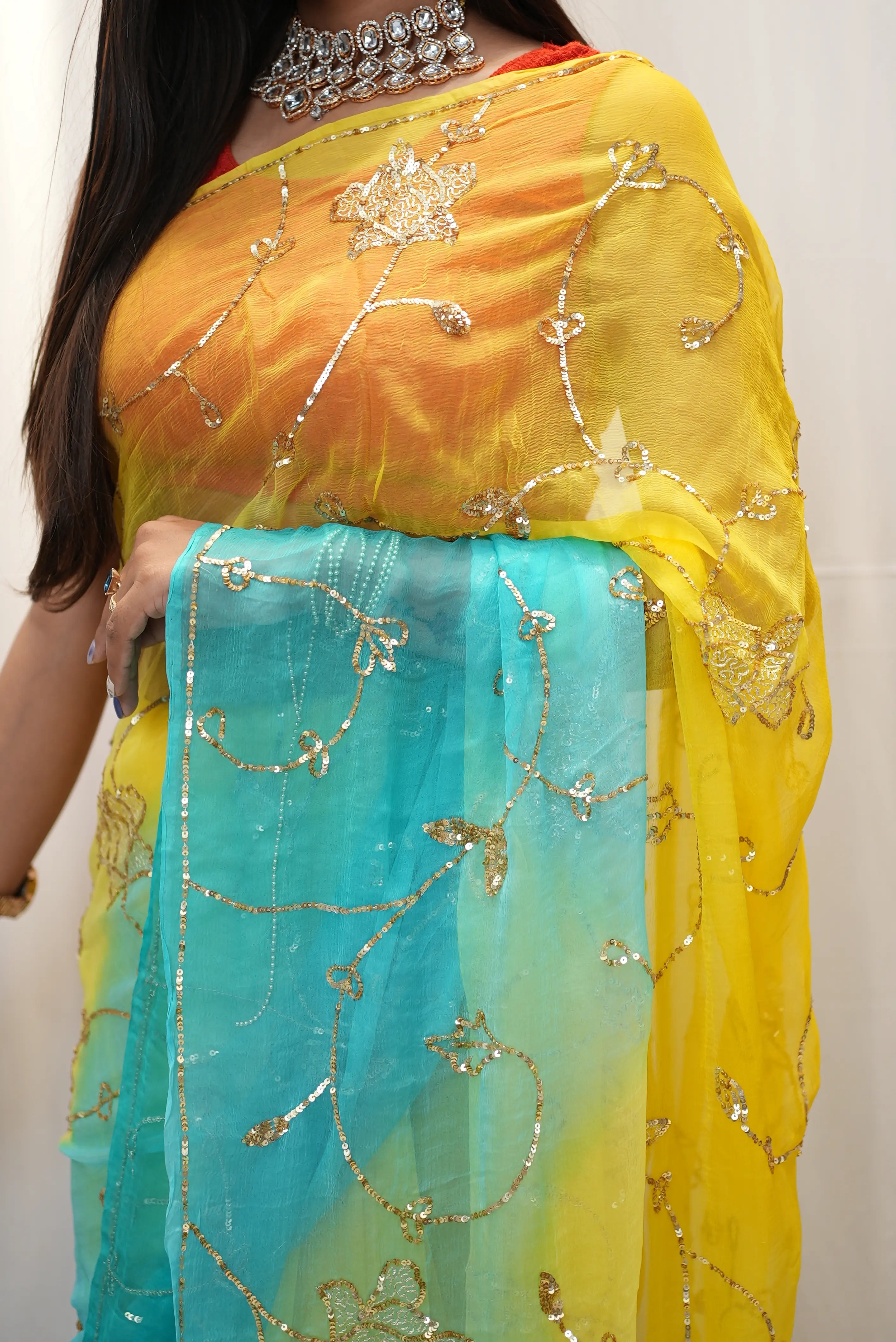 Pure Thakur Ji Chiffon Vintage Work Aari Taari Saree (With Blouse)