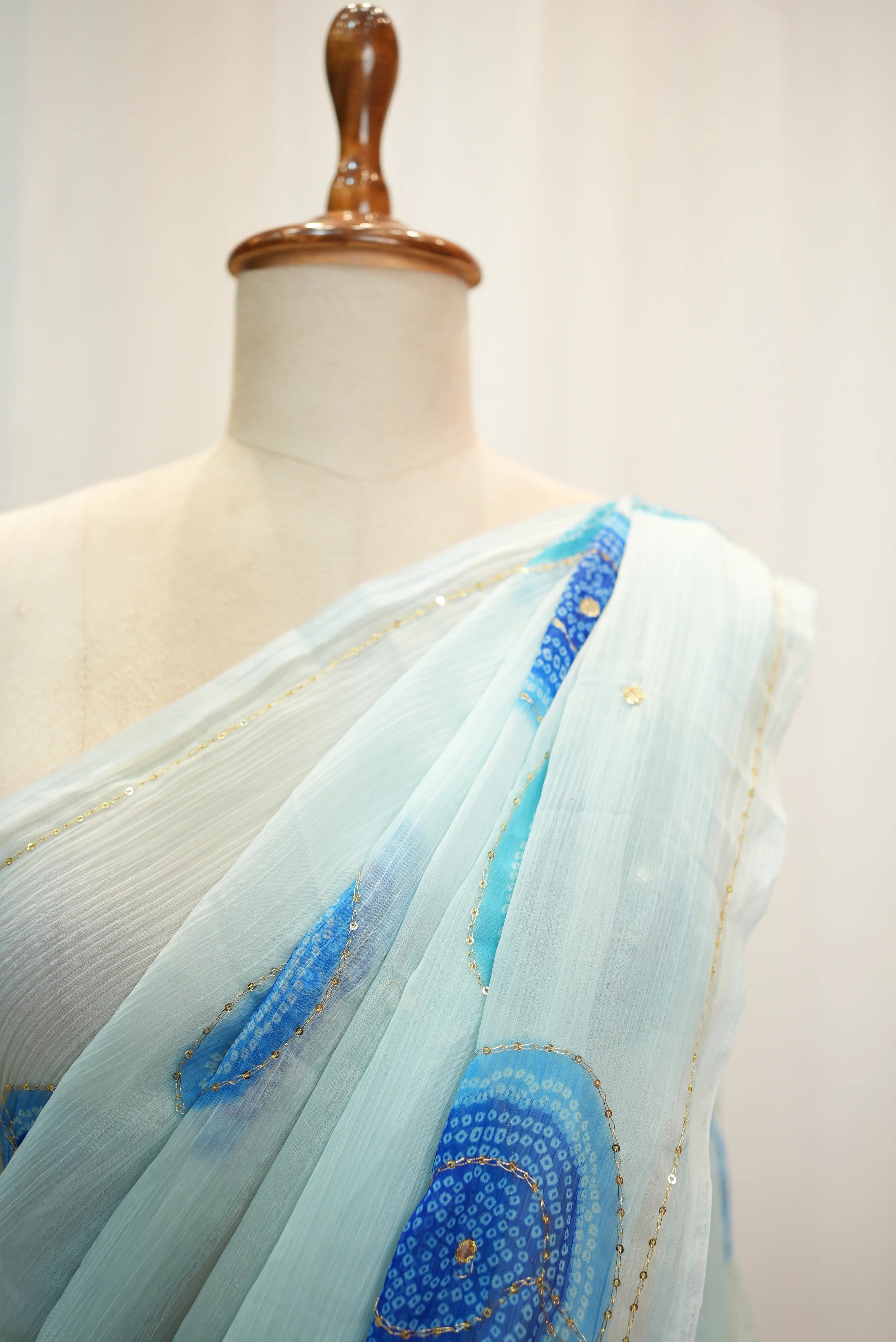 Darbari Saree With Bandhani Print on Chiffon Fabric (Without Blouse)