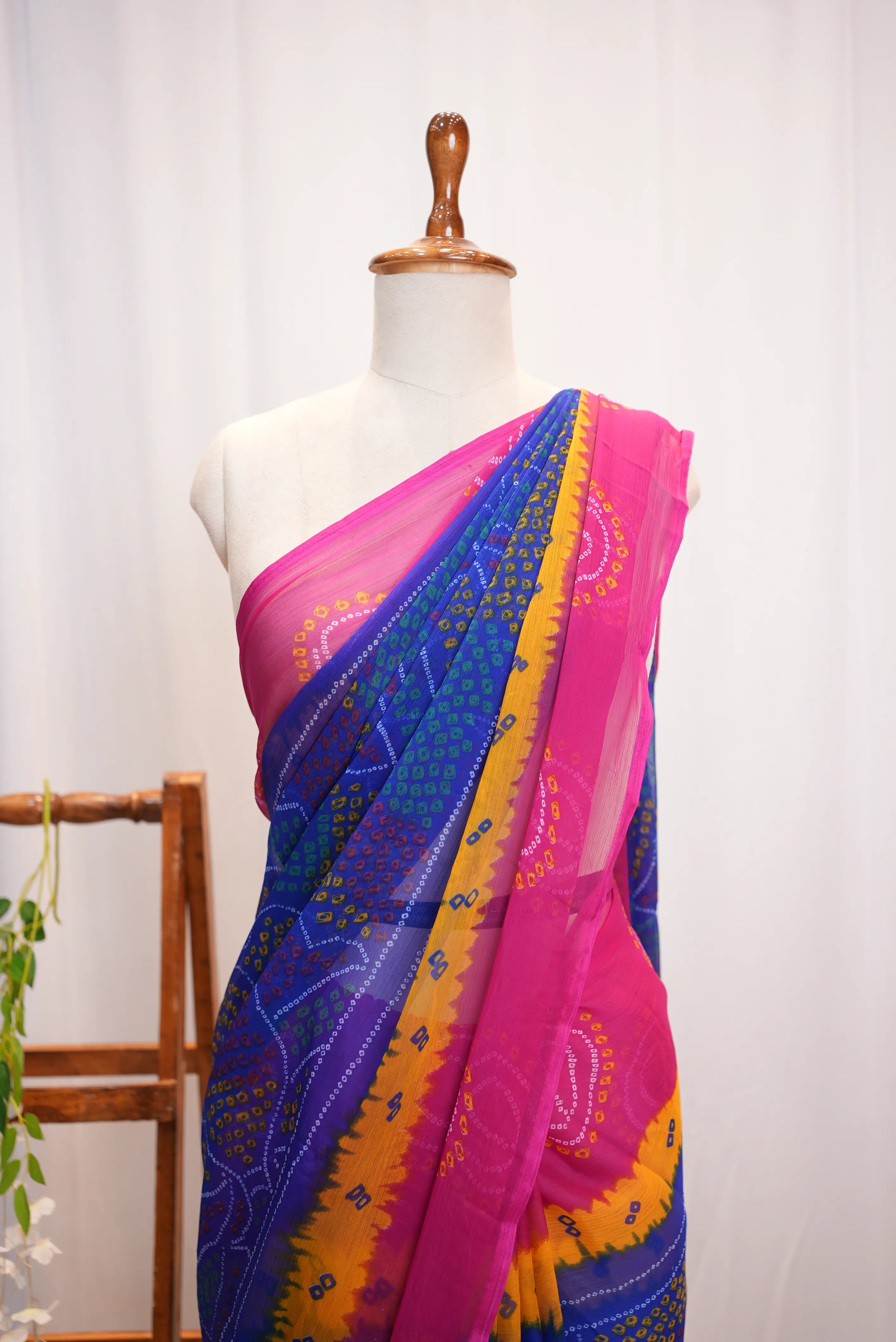 Royal Chiffon Multishade Shekhawati Bandhani Saree (Without Blouse)