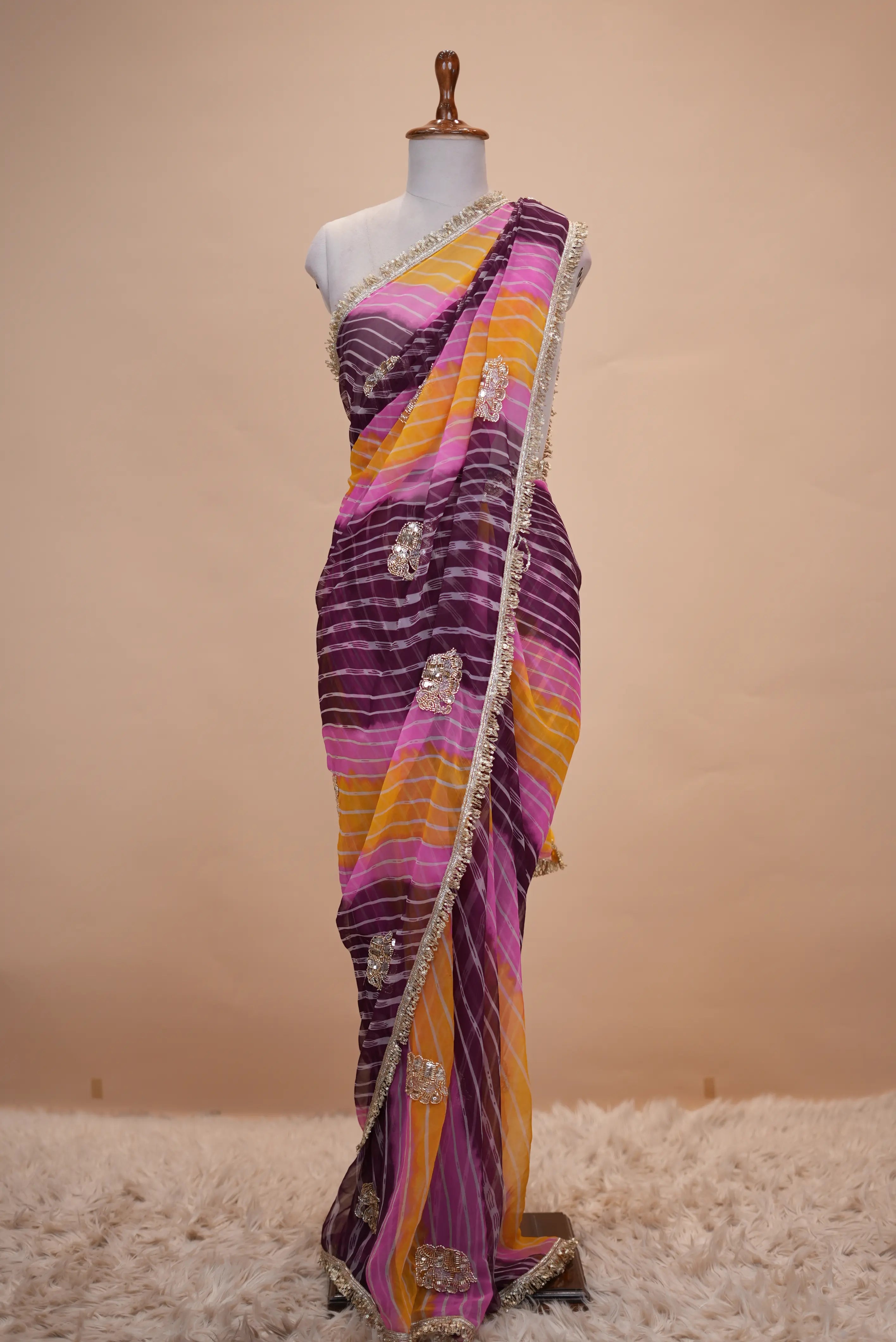Elephant Figure Pattern Multishade Leheriya Saree With Buti Work (With Blouse)