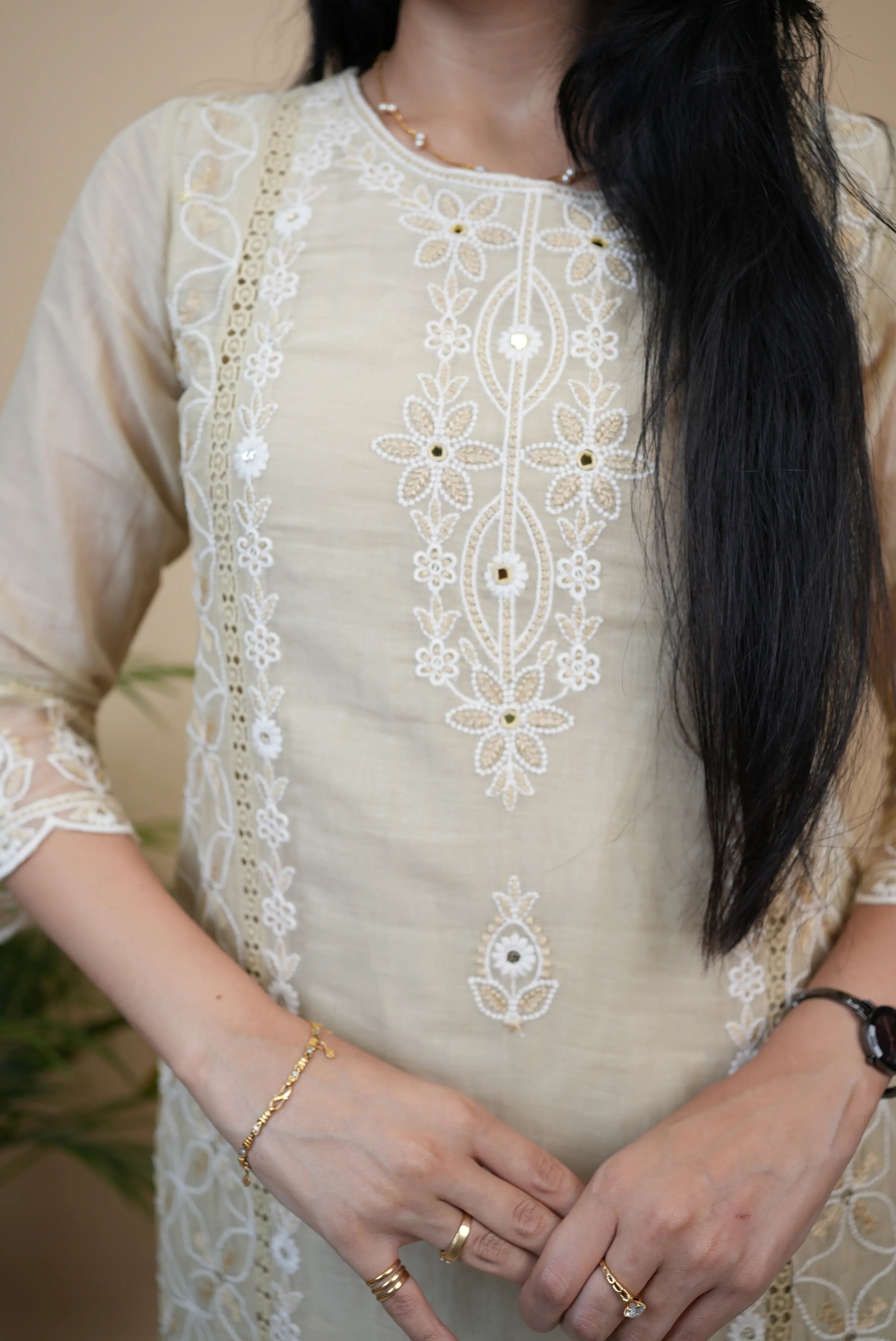 Mul Cotton Suit With Shipli Work