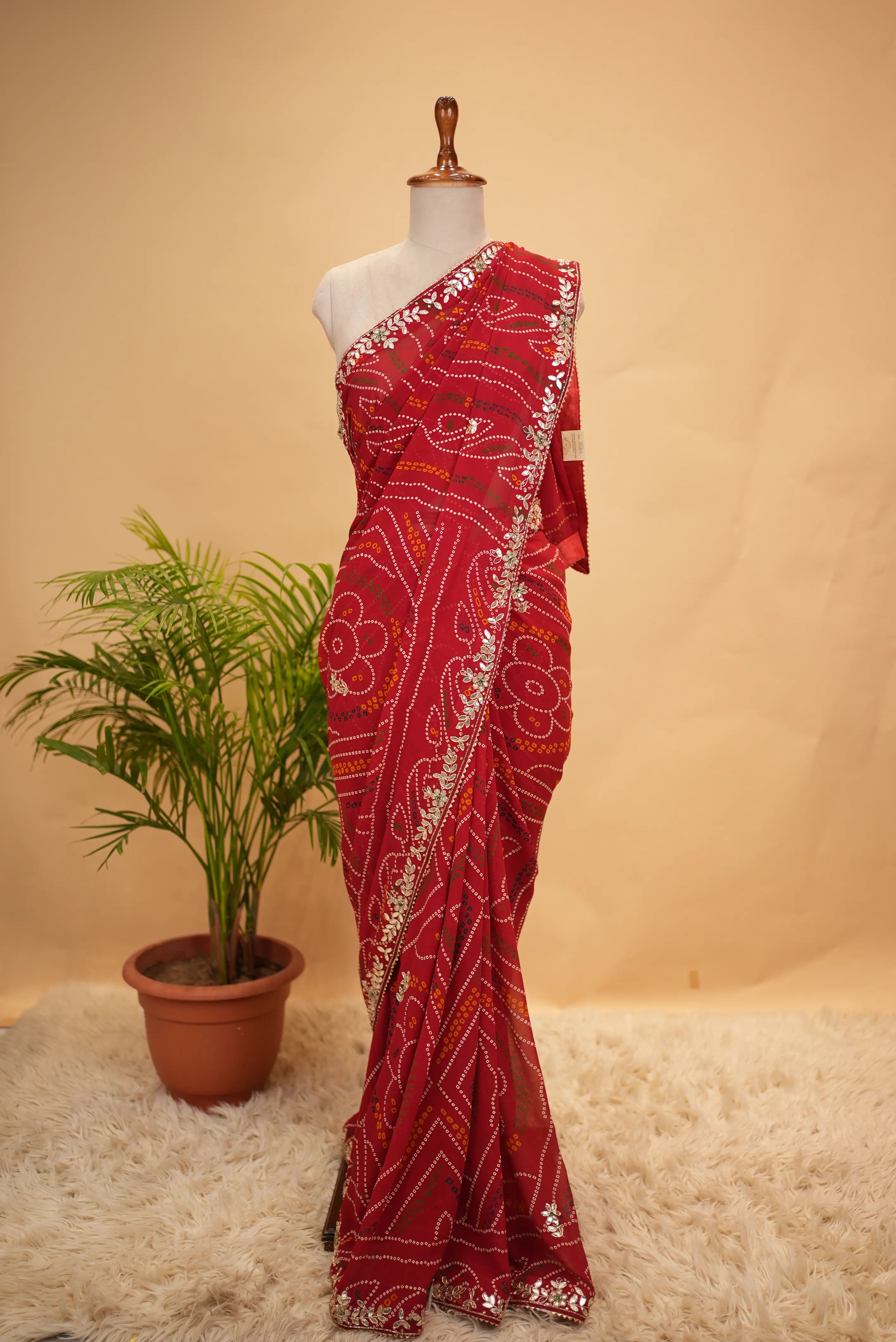 Viscose Georgette Bandhani Saree With Cutdana Handwork (With Blouse)