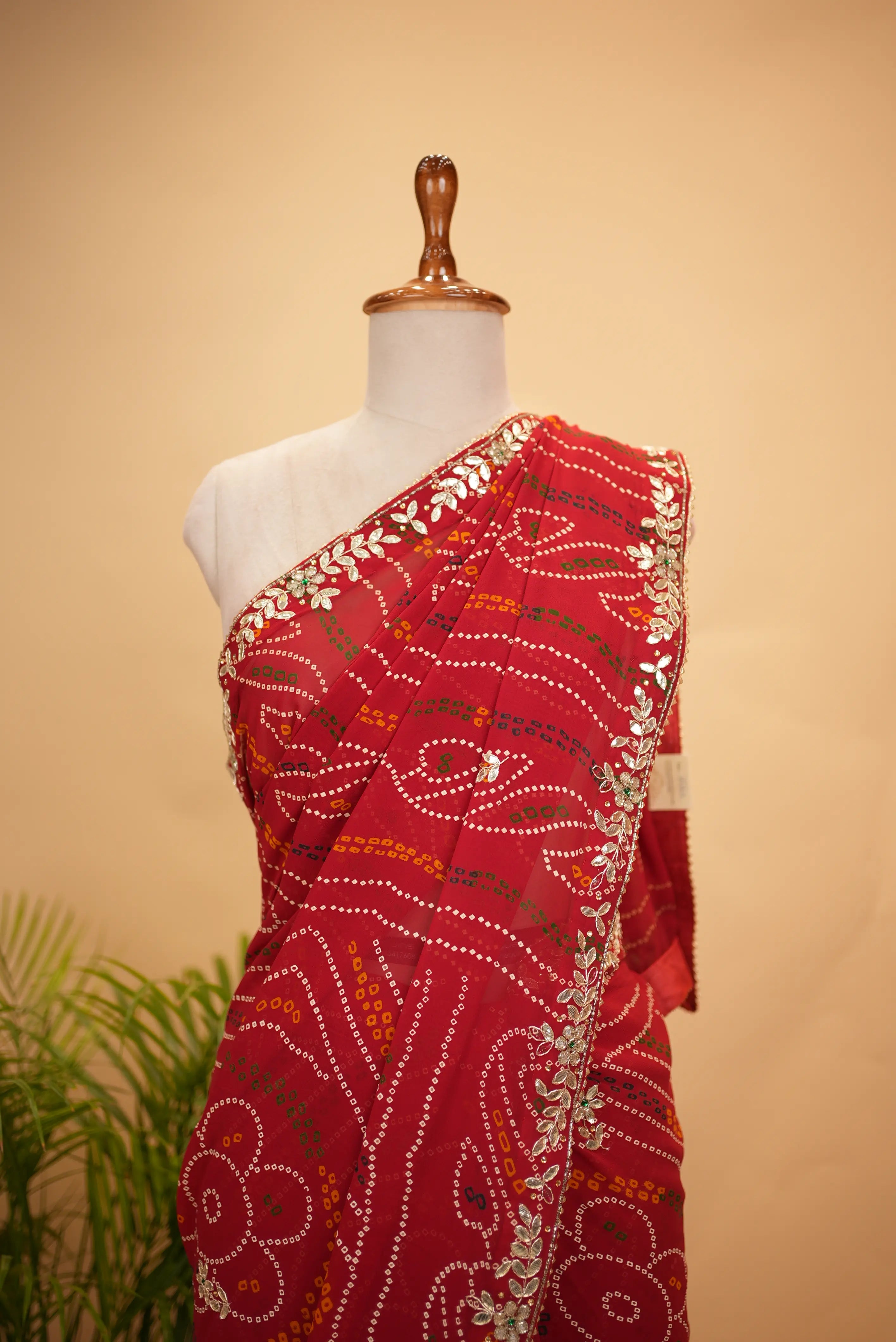 Viscose Georgette Bandhani Saree With Cutdana Handwork (With Blouse)