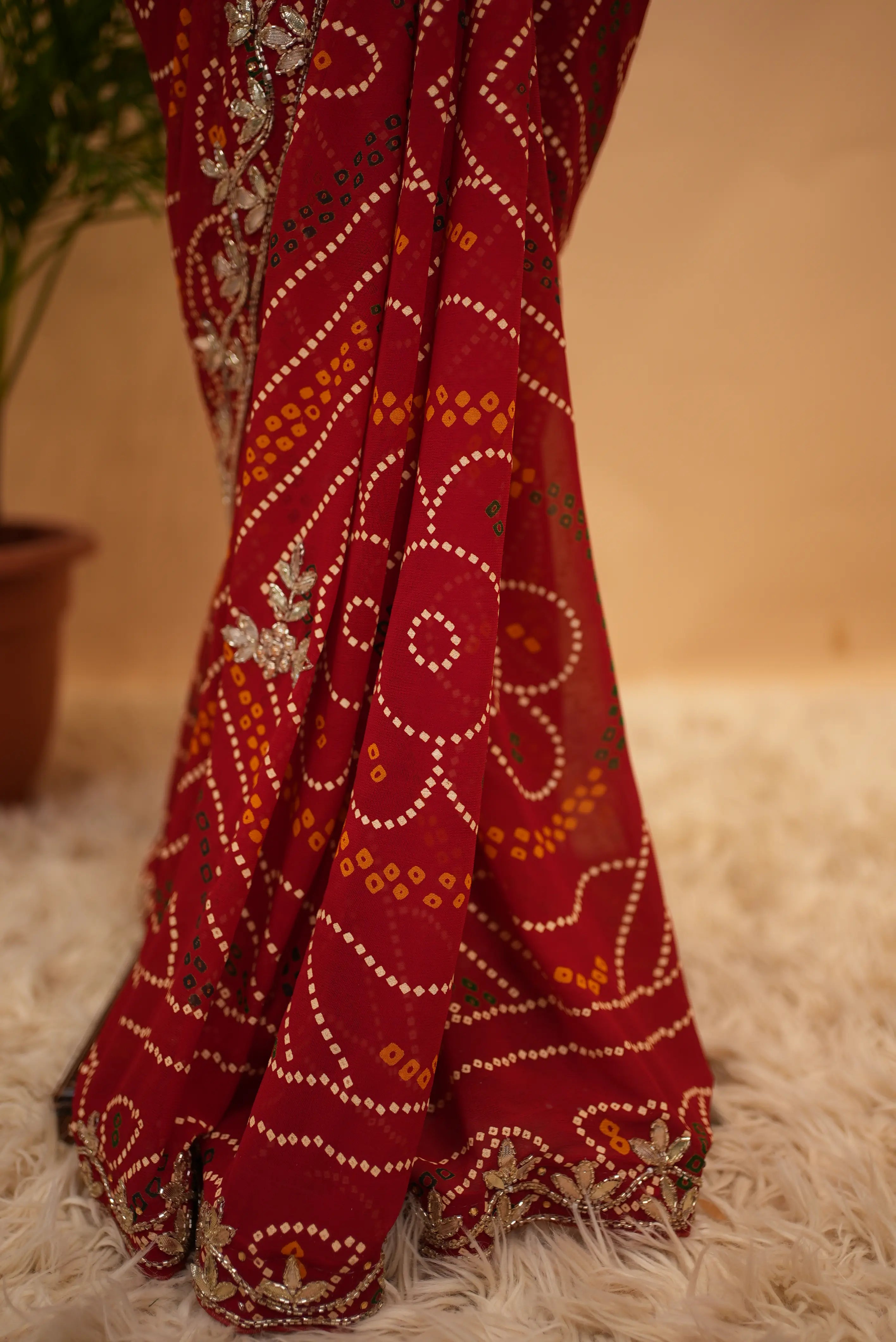 Viscose Georgette Bandhani Saree With Cutdana Handwork (With Blouse)