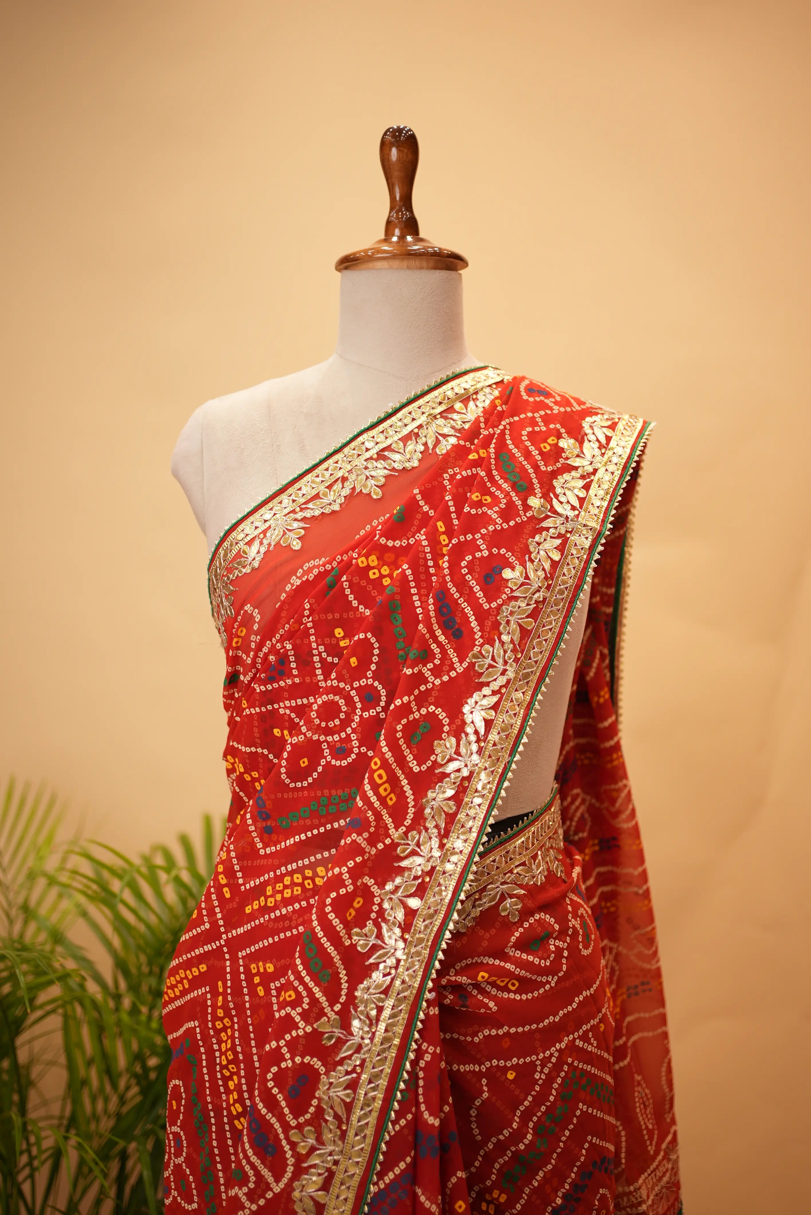 Viscose Georgette Bandhani Saree With Cutdana Handwork (With Blouse)