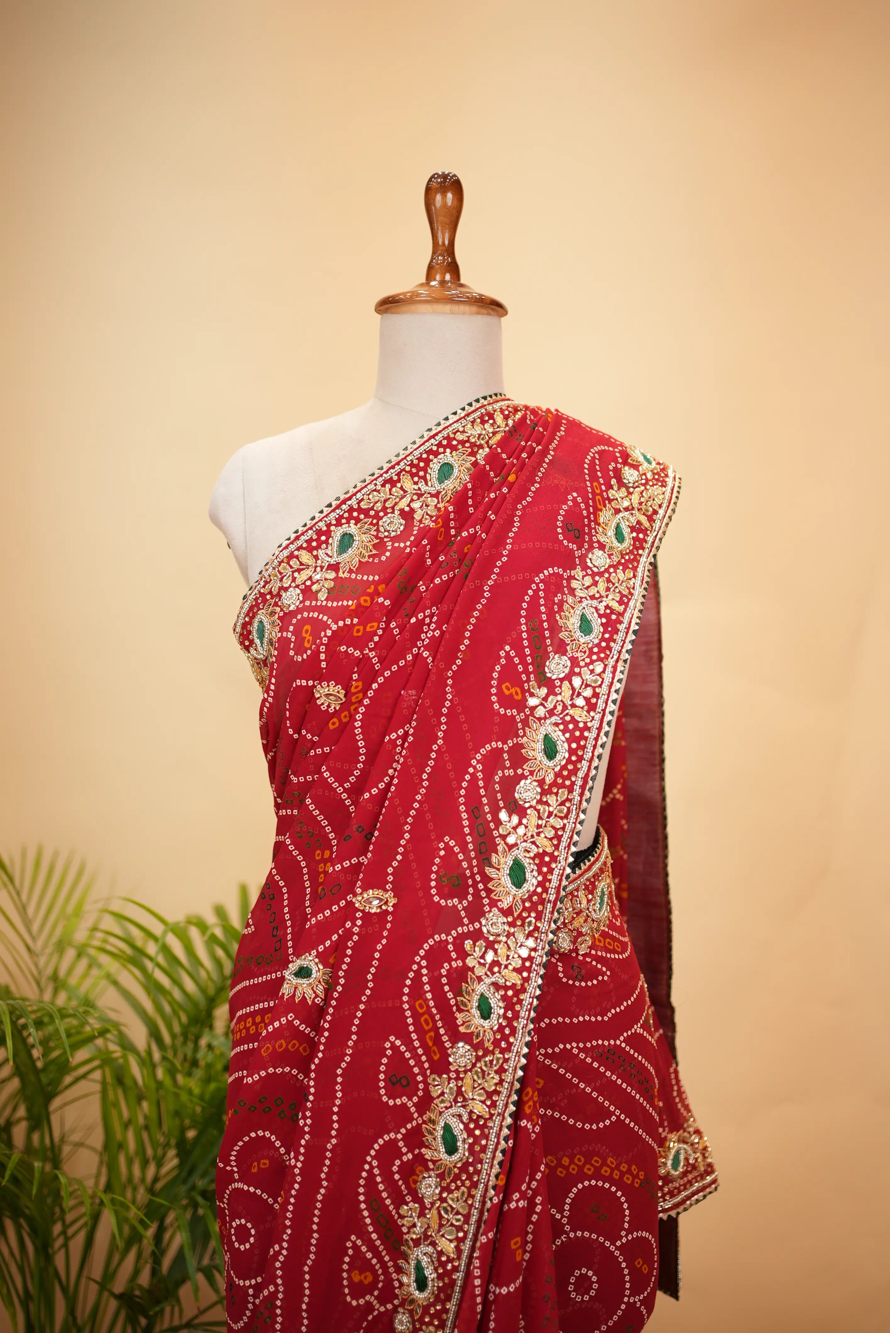 Viscose Georgette Bandhani Saree With Cutdana Handwork (With Blouse)