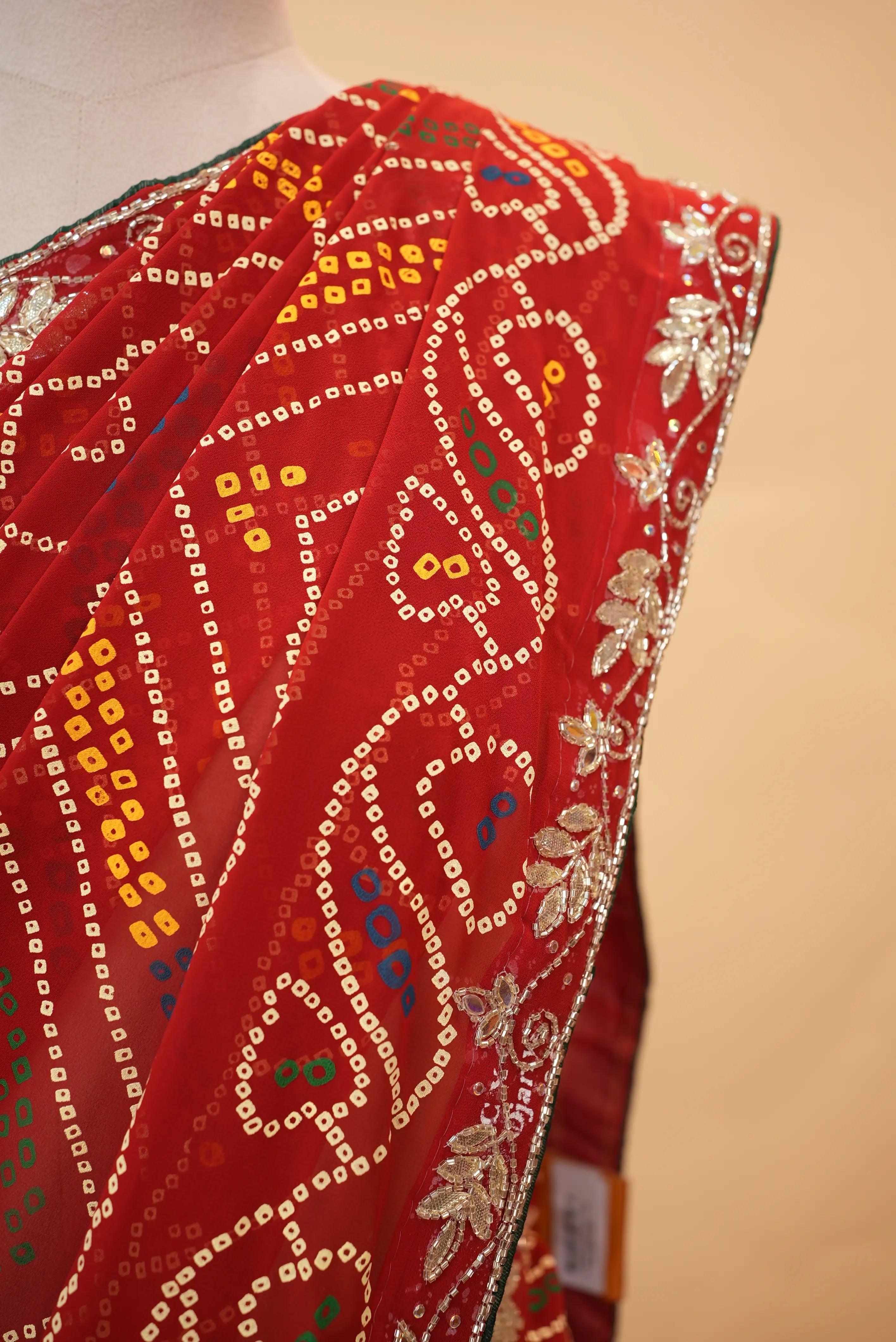 Viscose Georgette Bandhani Saree With Cutdana Handwork (With Blouse)