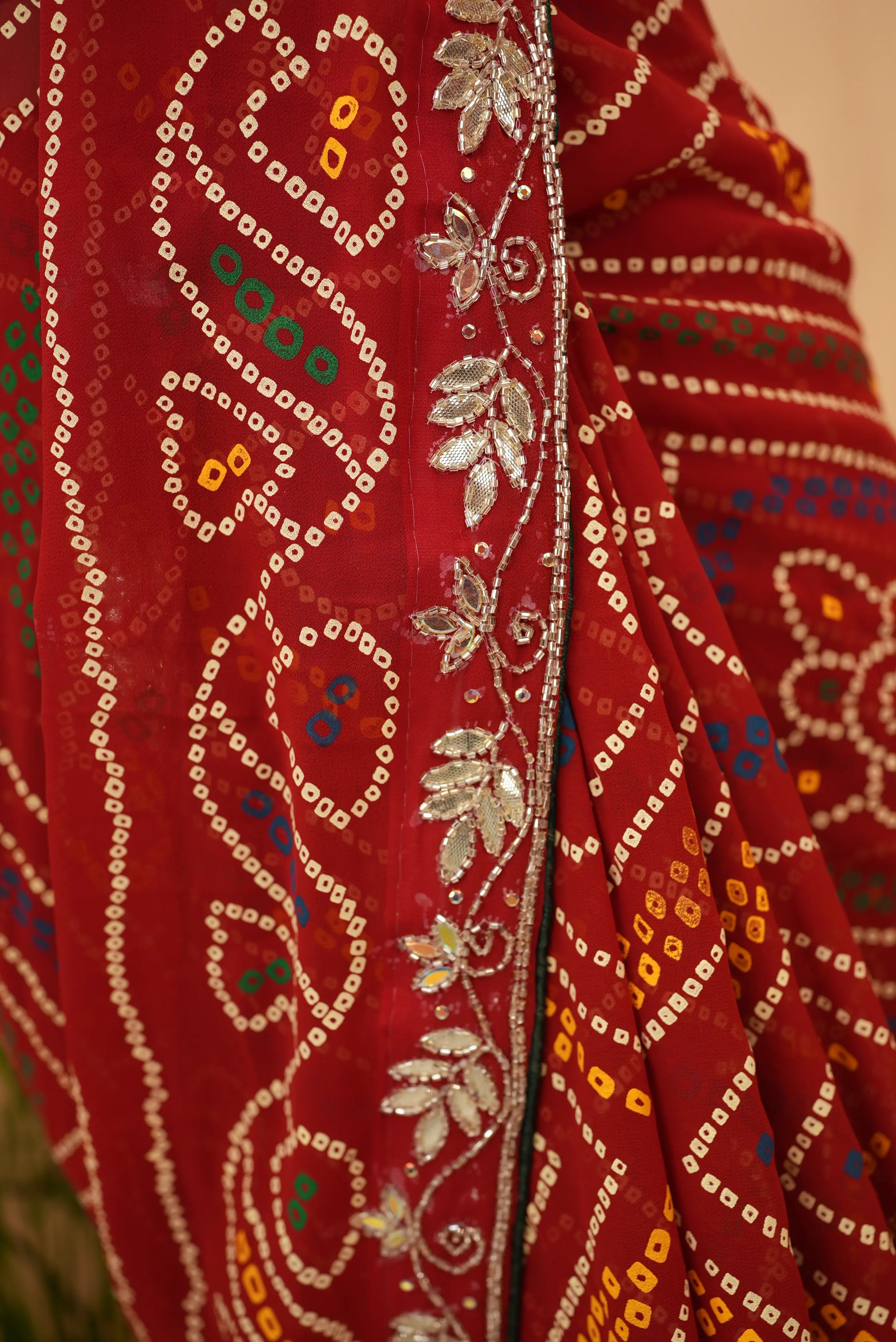 Viscose Georgette Bandhani Saree With Cutdana Handwork (With Blouse)