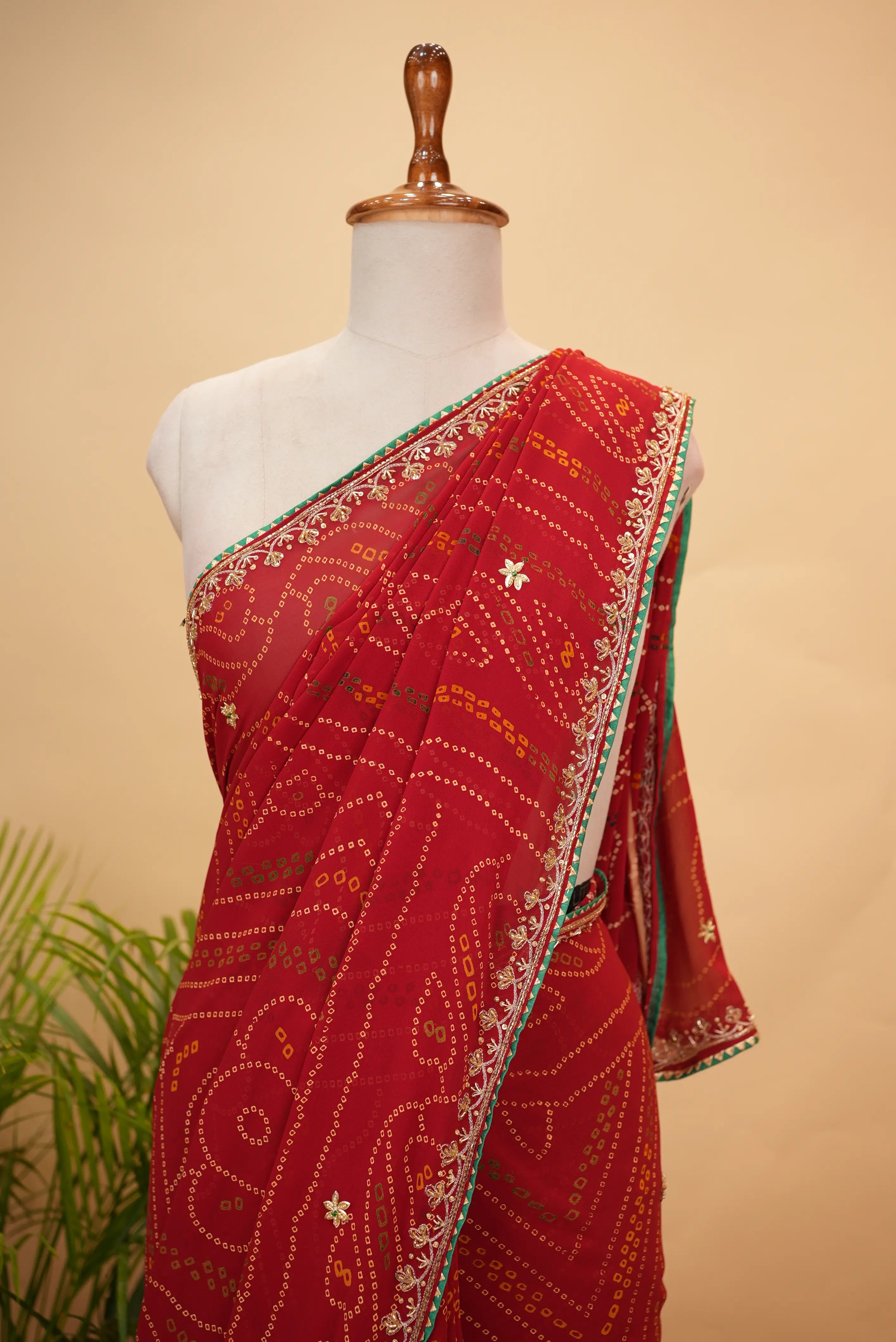 Viscose Georgette Bandhani Saree With Cutdana Handwork (With Blouse)