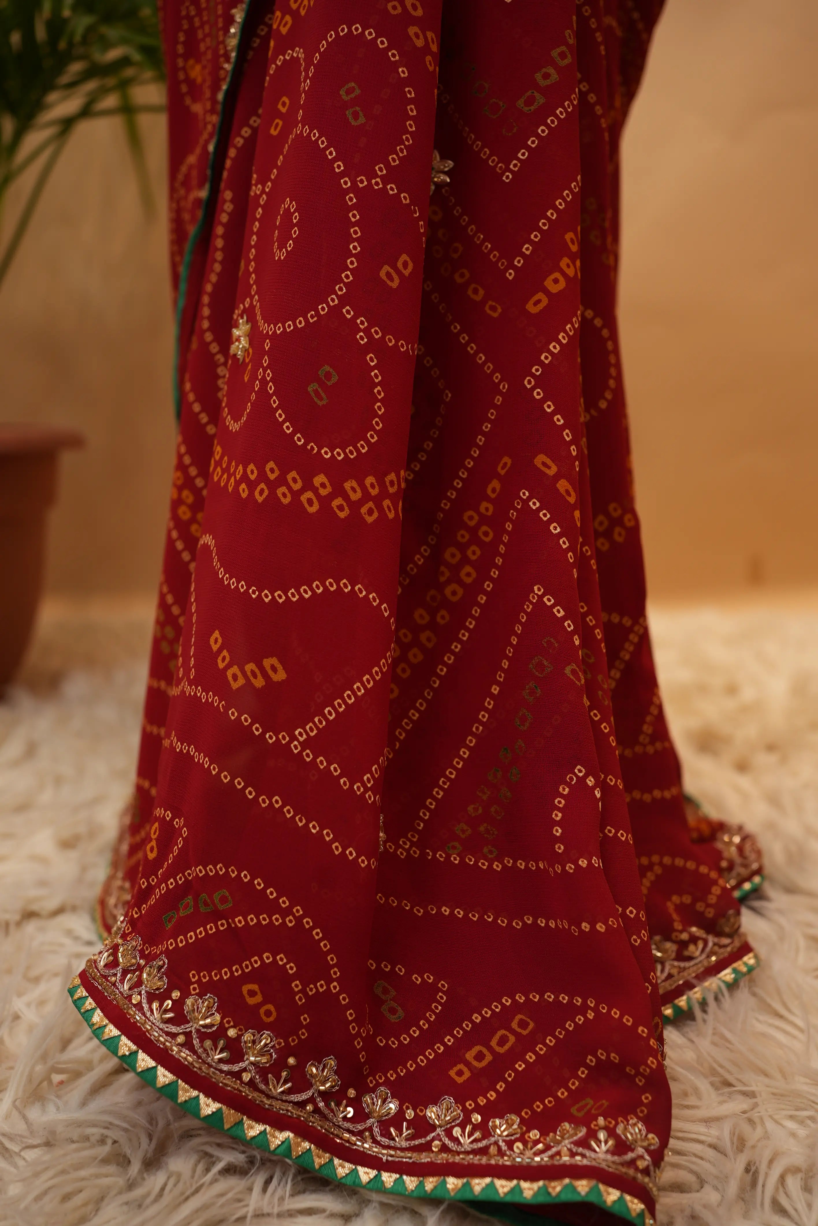 Viscose Georgette Bandhani Saree With Cutdana Handwork (With Blouse)