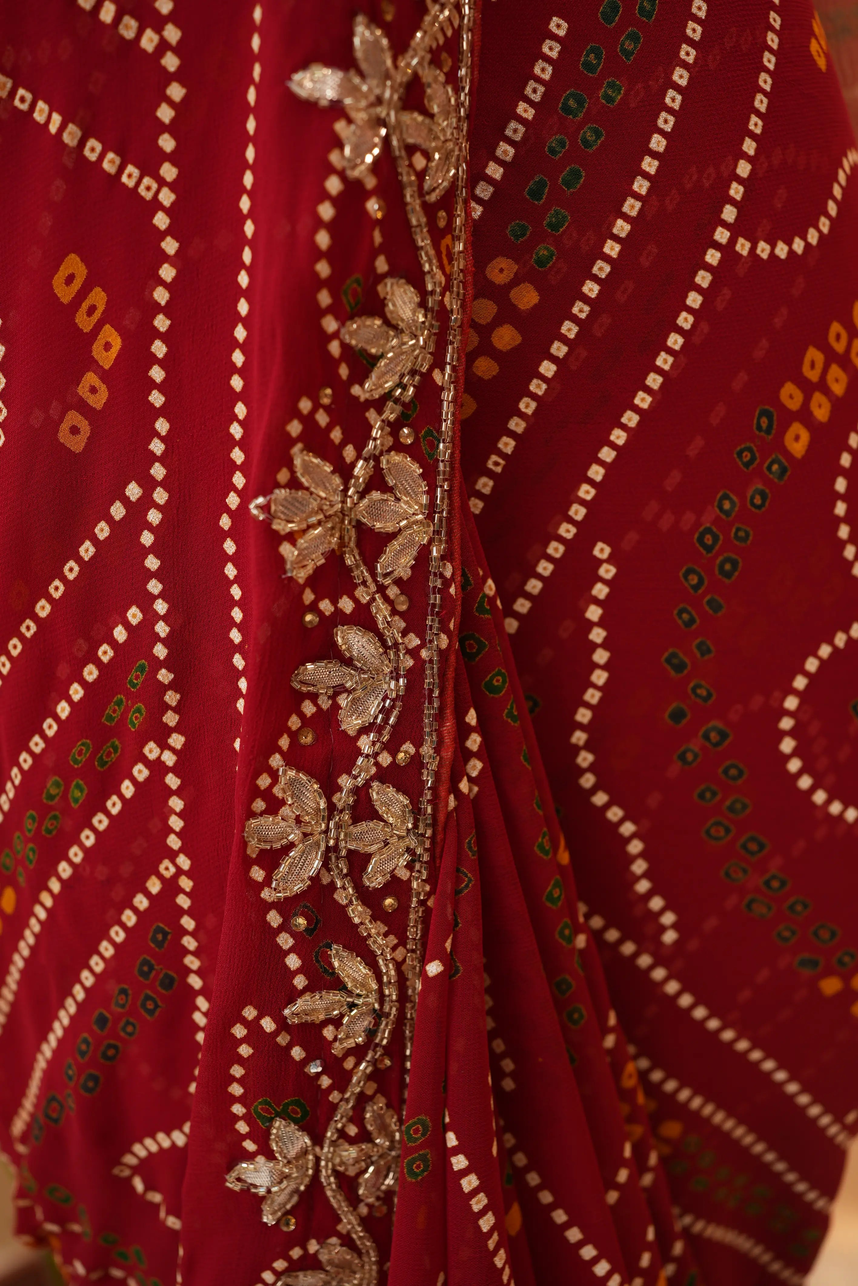 Viscose Georgette Bandhani Saree With Cutdana Handwork (With Blouse)