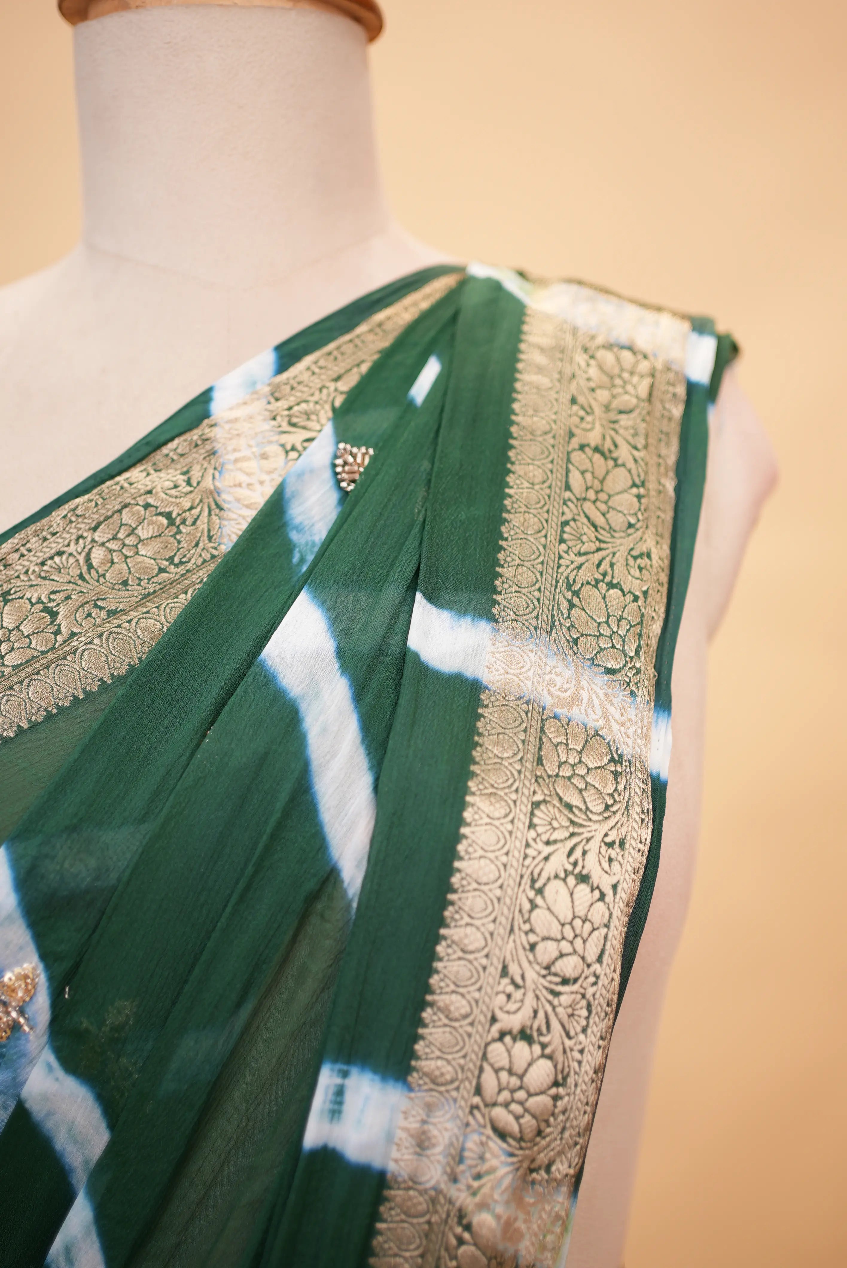 Zari Border Leheriya Saree with Sequence & Beads Work Buti Pattern (With Blouse)