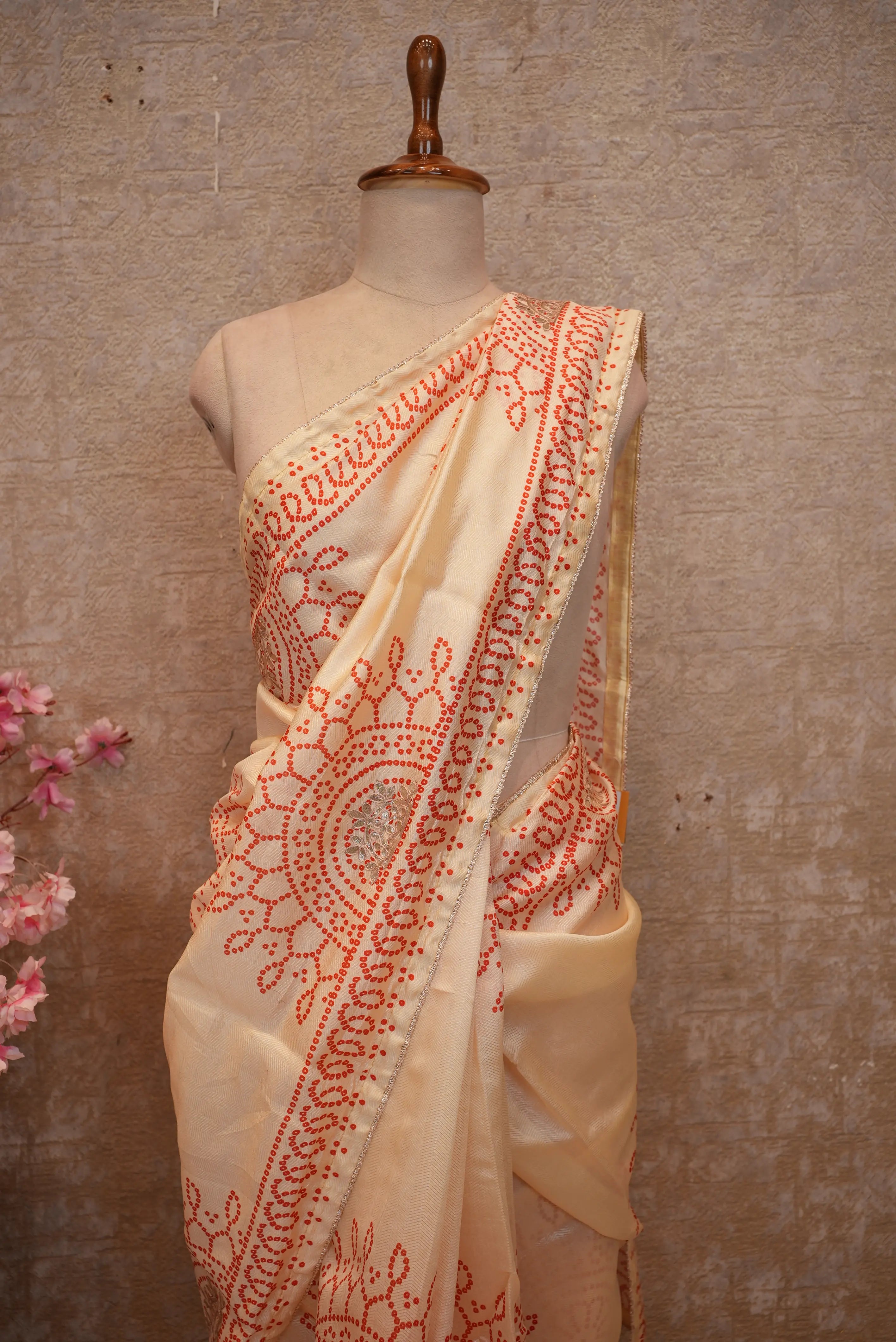 Pure Fabiana Bandhej Saree with Gota Patti Work (With Running Blouse)