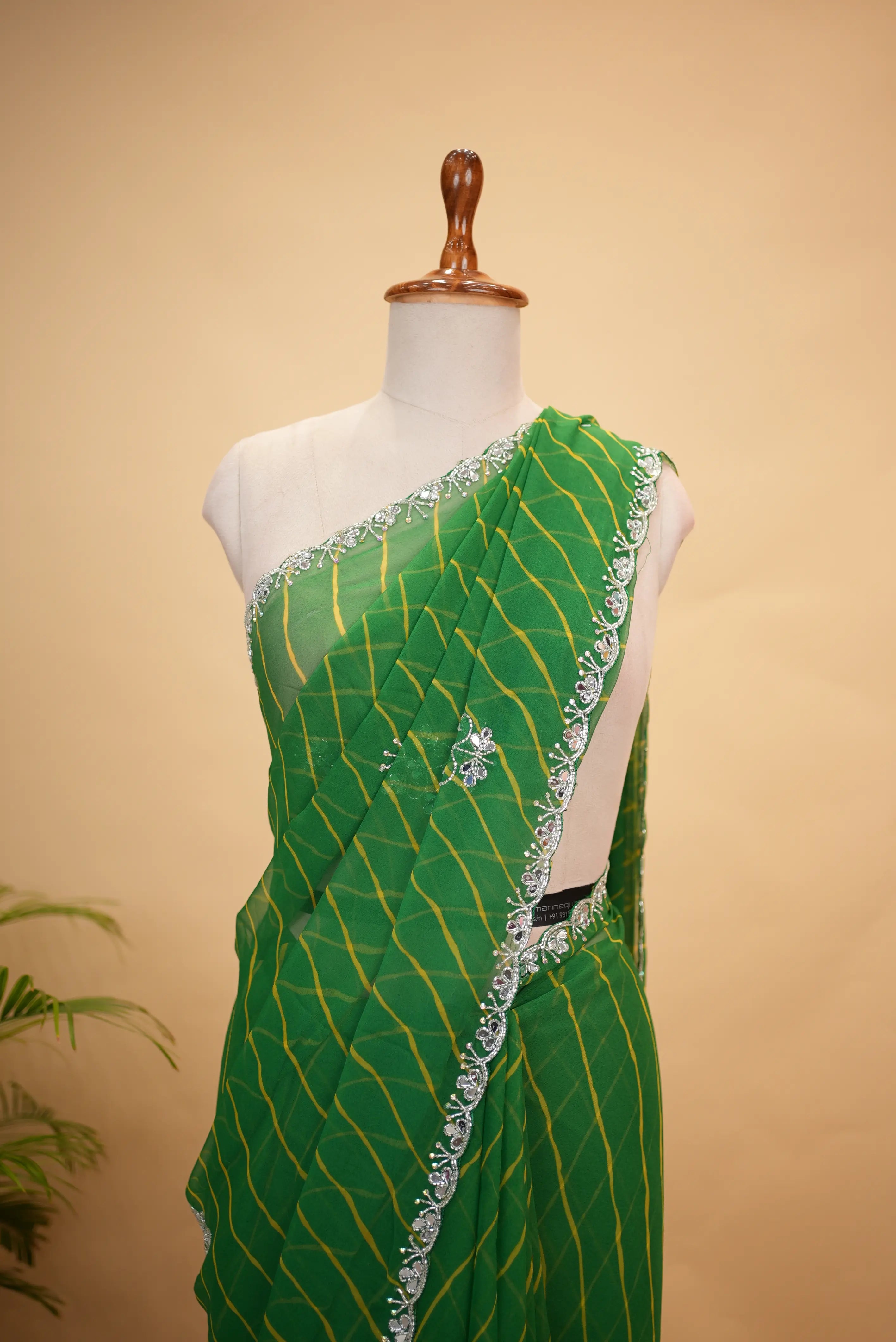 Georgette Fabric Leheriya Saree with Cut Dana Work & Butta Pattern (With Blouse)