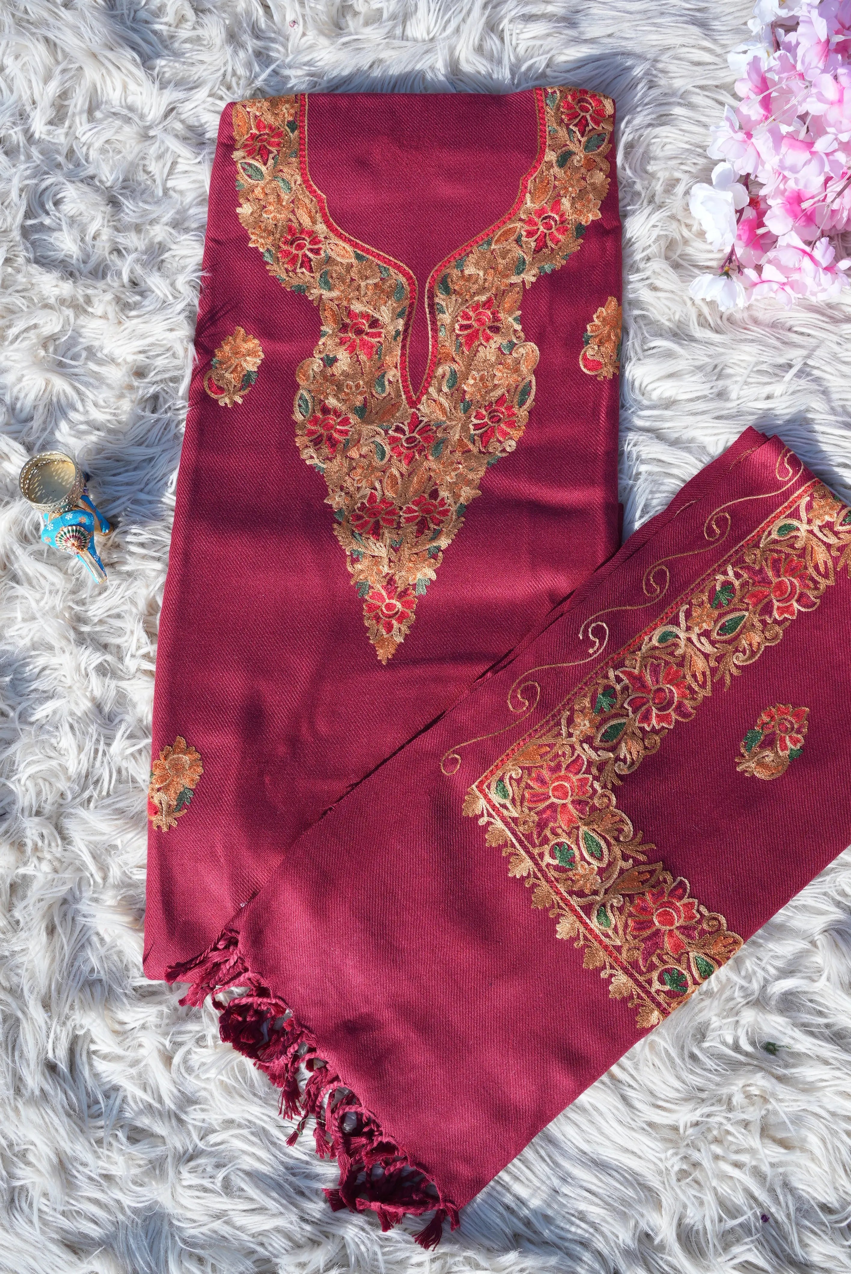 3-PIECE SUIT FABRIC WITH THRED WORK ON  WOOLEN FABRIC WITH DUPATTA