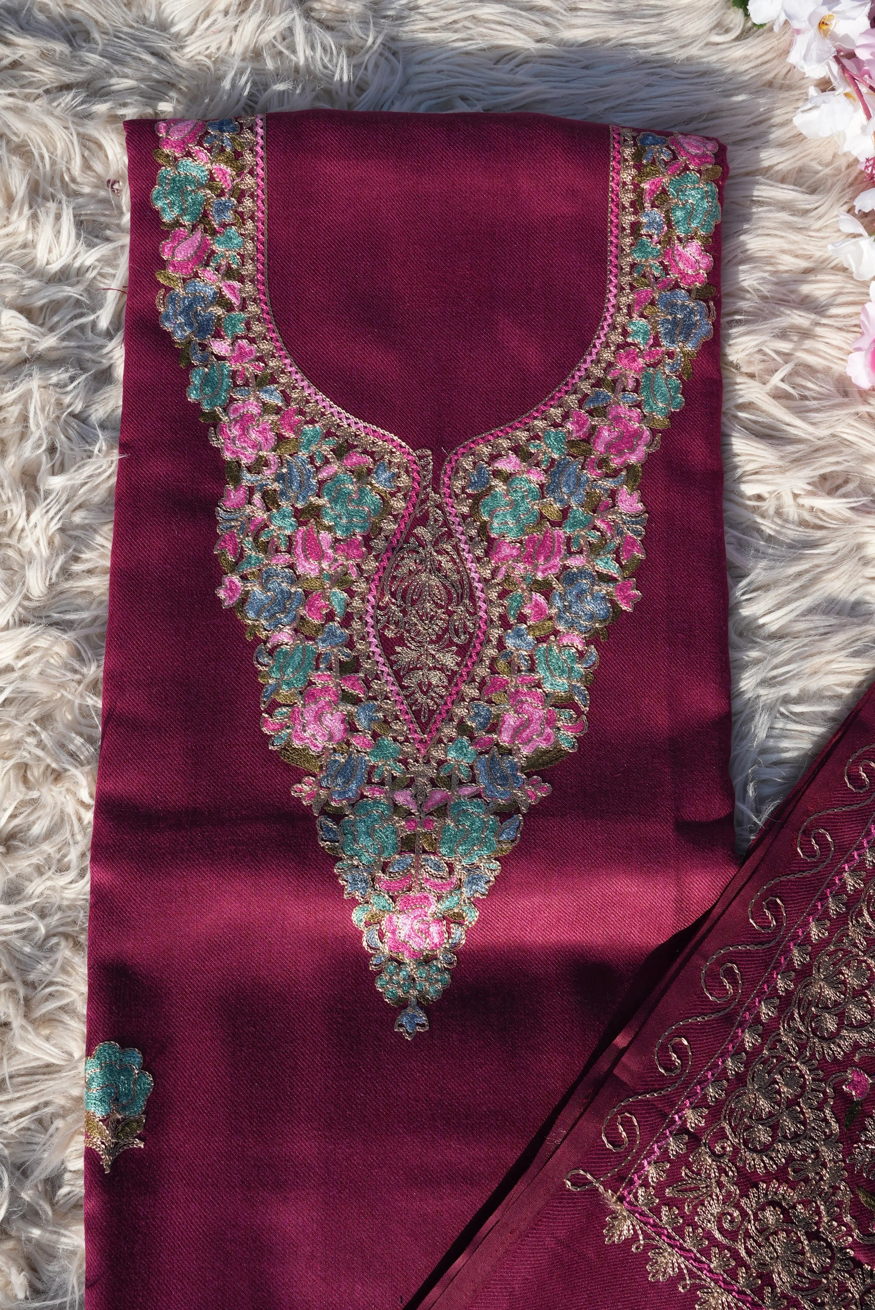 3-PIECE SUIT FABRIC WITH THRED WORK ON WOOLEN FABRIC WITH DUPATTA