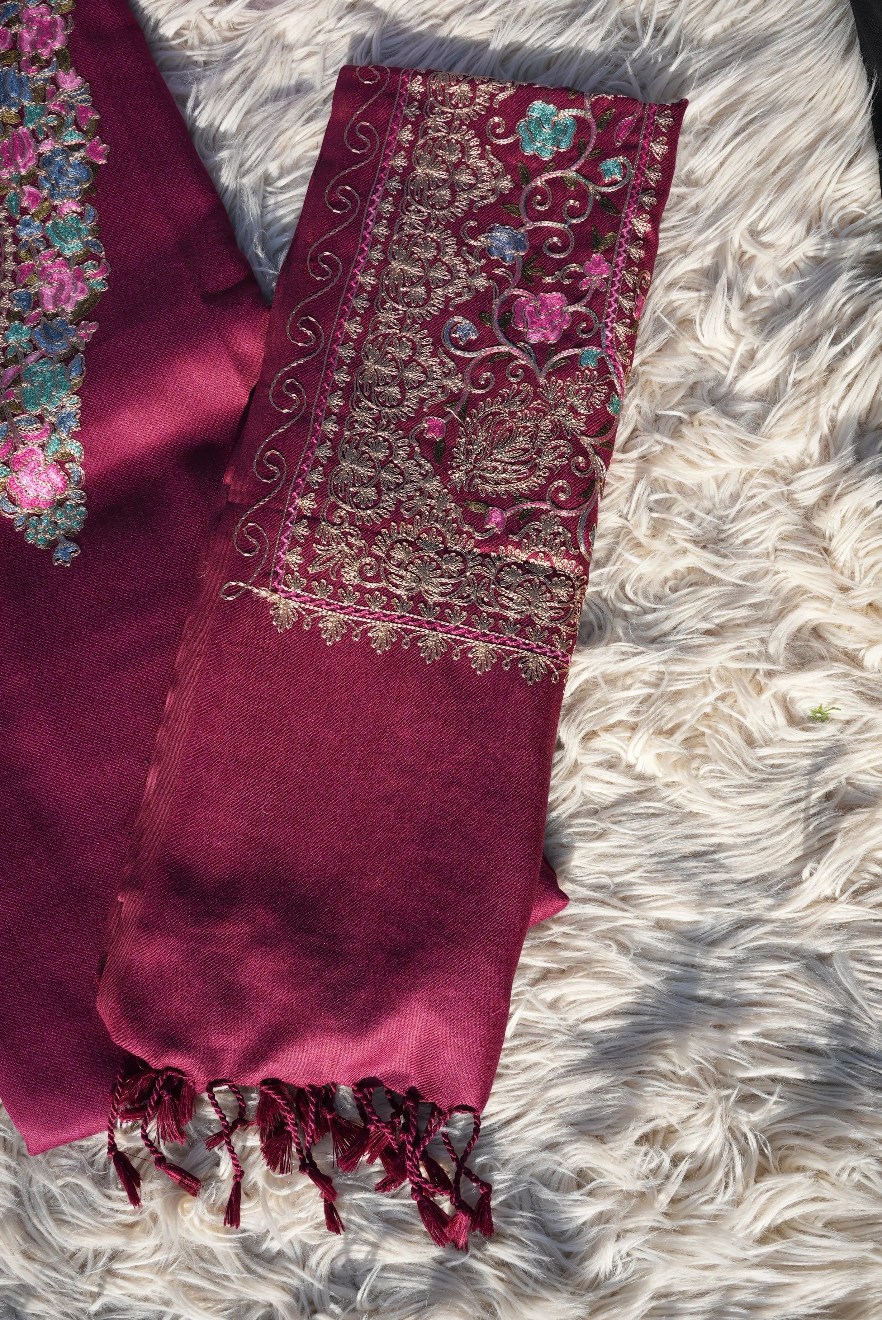 3-PIECE SUIT FABRIC WITH THRED WORK ON WOOLEN FABRIC WITH DUPATTA