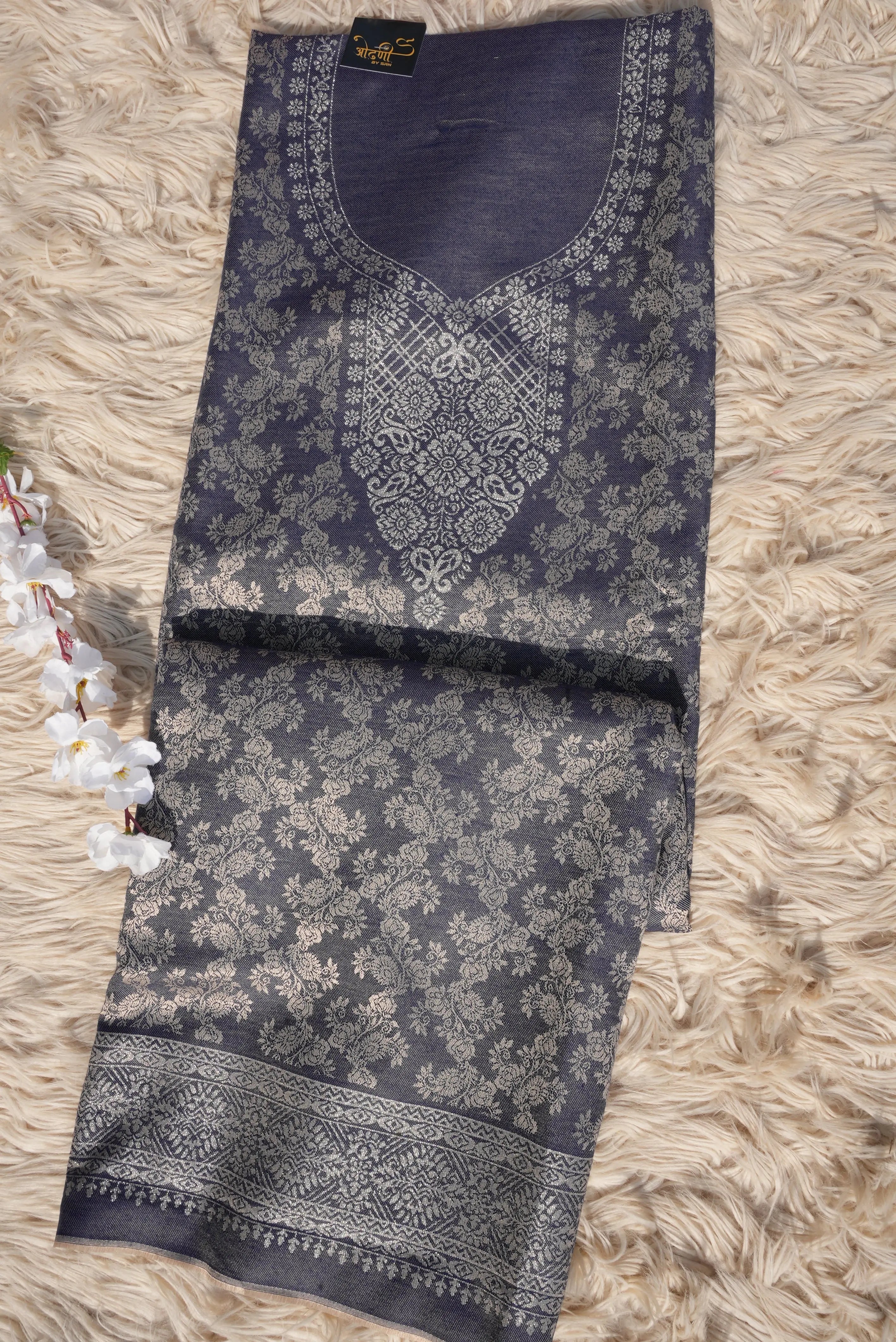 3-PIECE SUIT FABRIC WITH THRED WORK ON WOOLEN FABRIC WITH DUPATT
