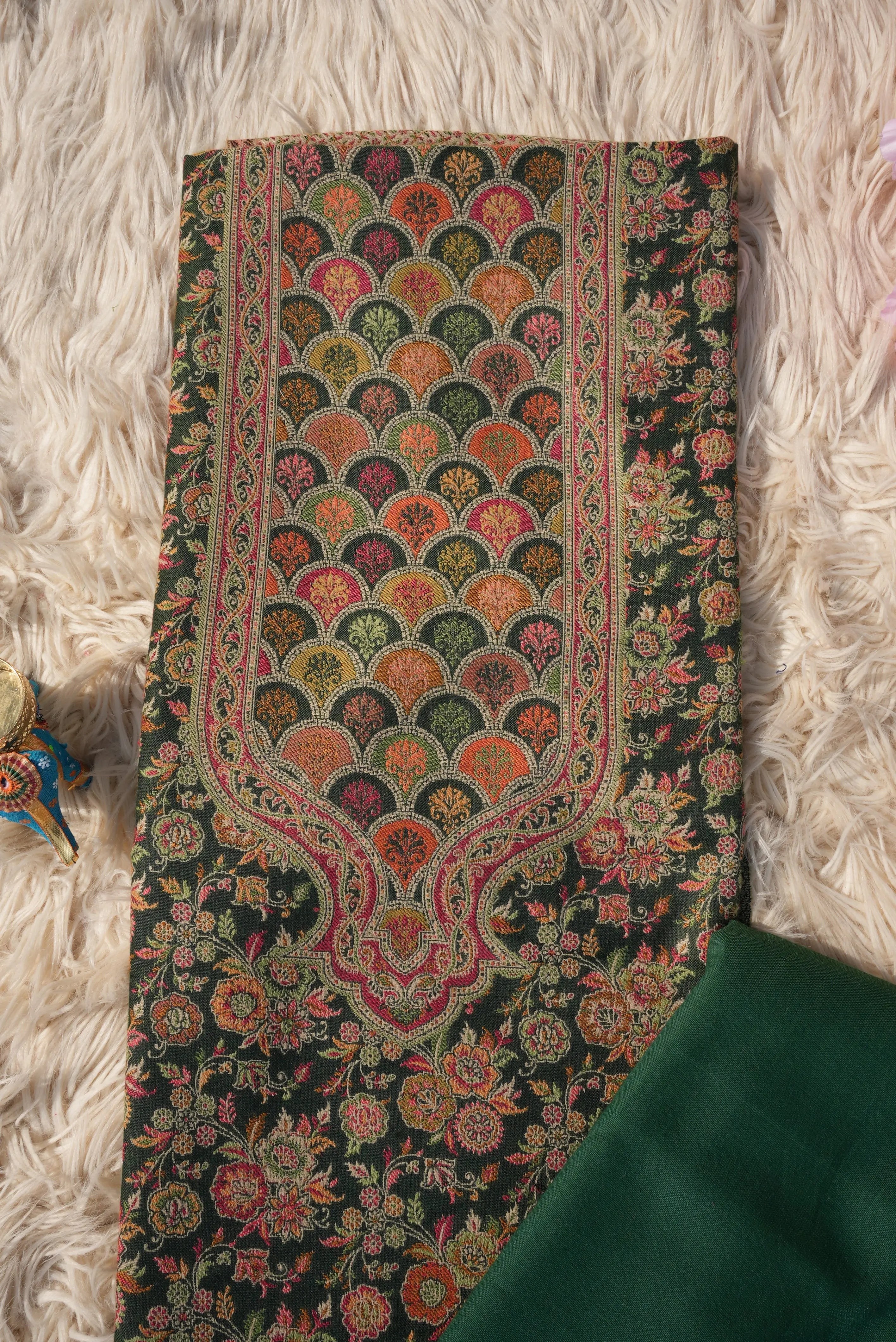 3-PIECE SUIT FABRIC WITH THRED WORK ON WOOLEN FABRIC WITH DUPATTA