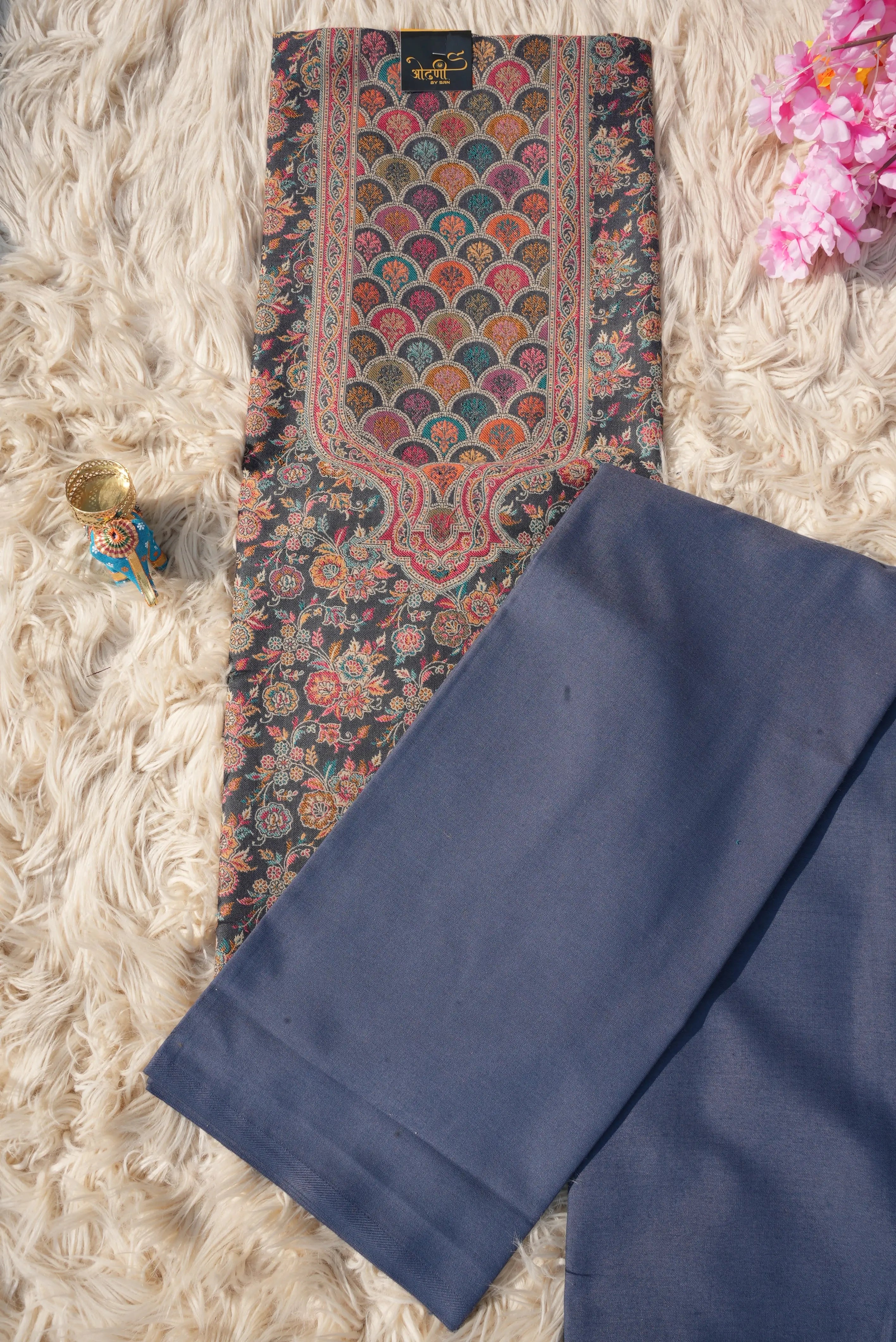 3-PIECE SUIT FABRIC WITH THRED WORK ON WOOLEN FABRIC WITH DUPATTA