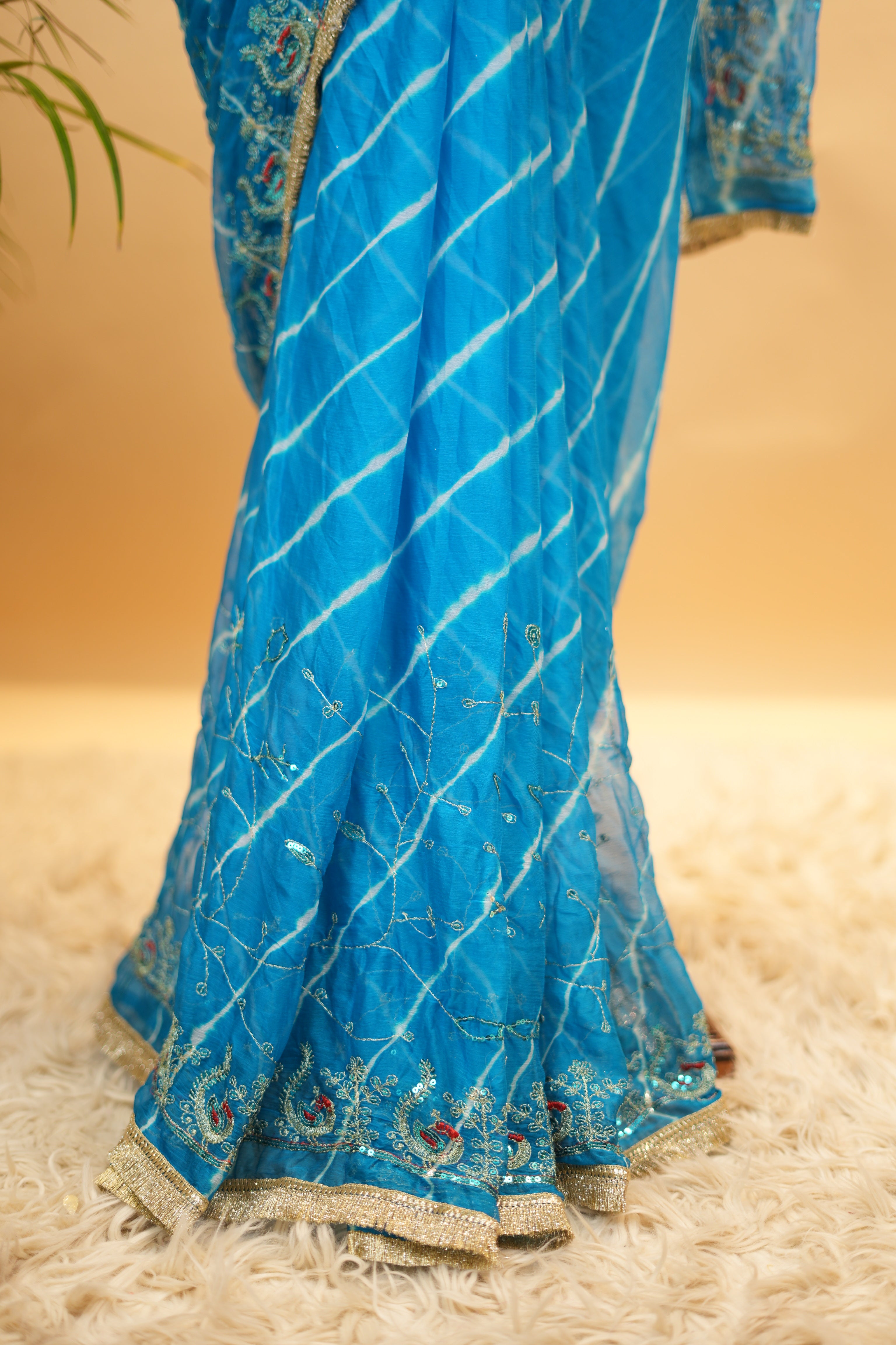 RAJWADI LEHRIYA SAREE WITH AARI TARI WORK (WITH BLOUSE)