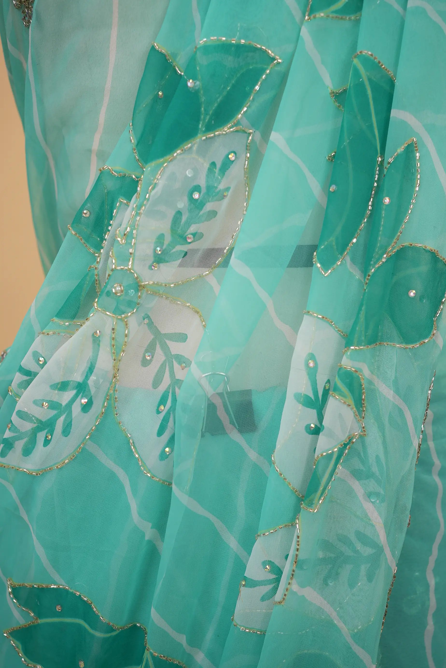 Flower Print Leheriya Georgette Saree with Cut Dana Work (With Blouse)