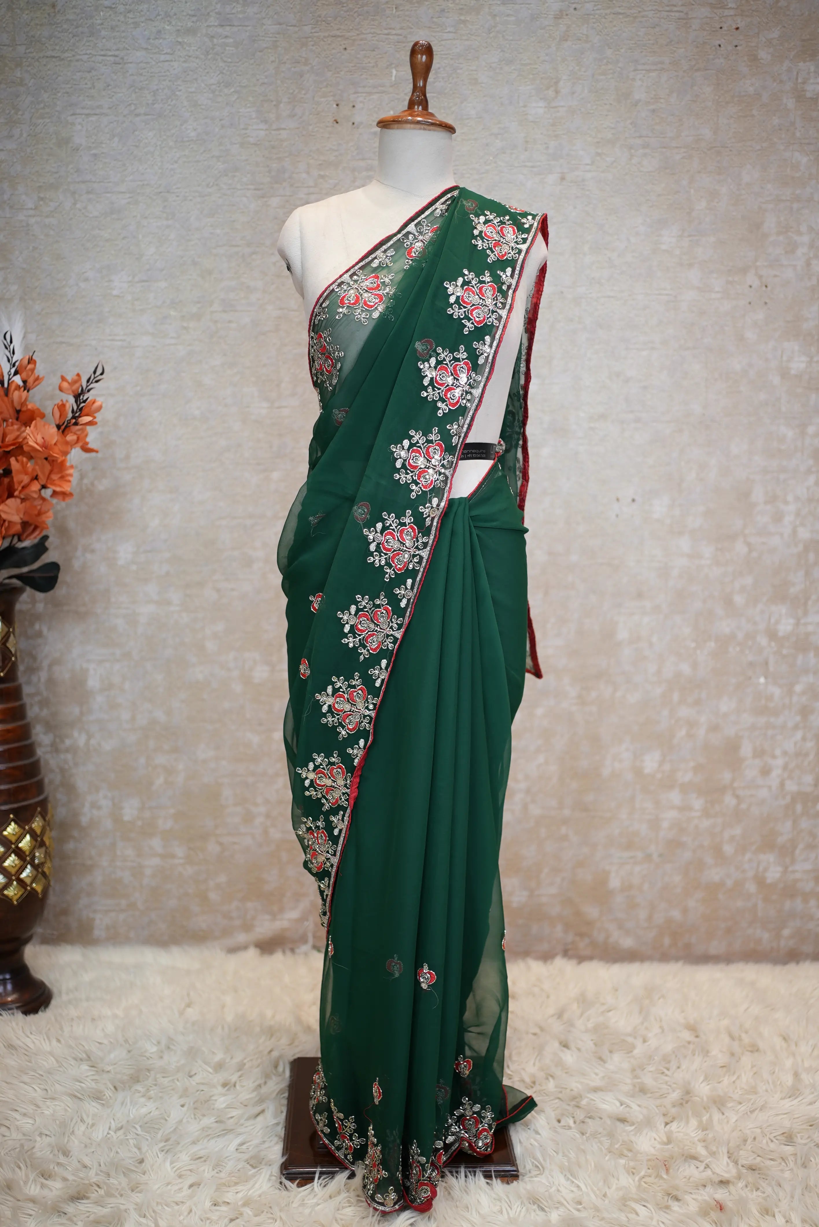 Georgette Fabric Saree with Buti Pattern & Heavy Border (With Blouse)