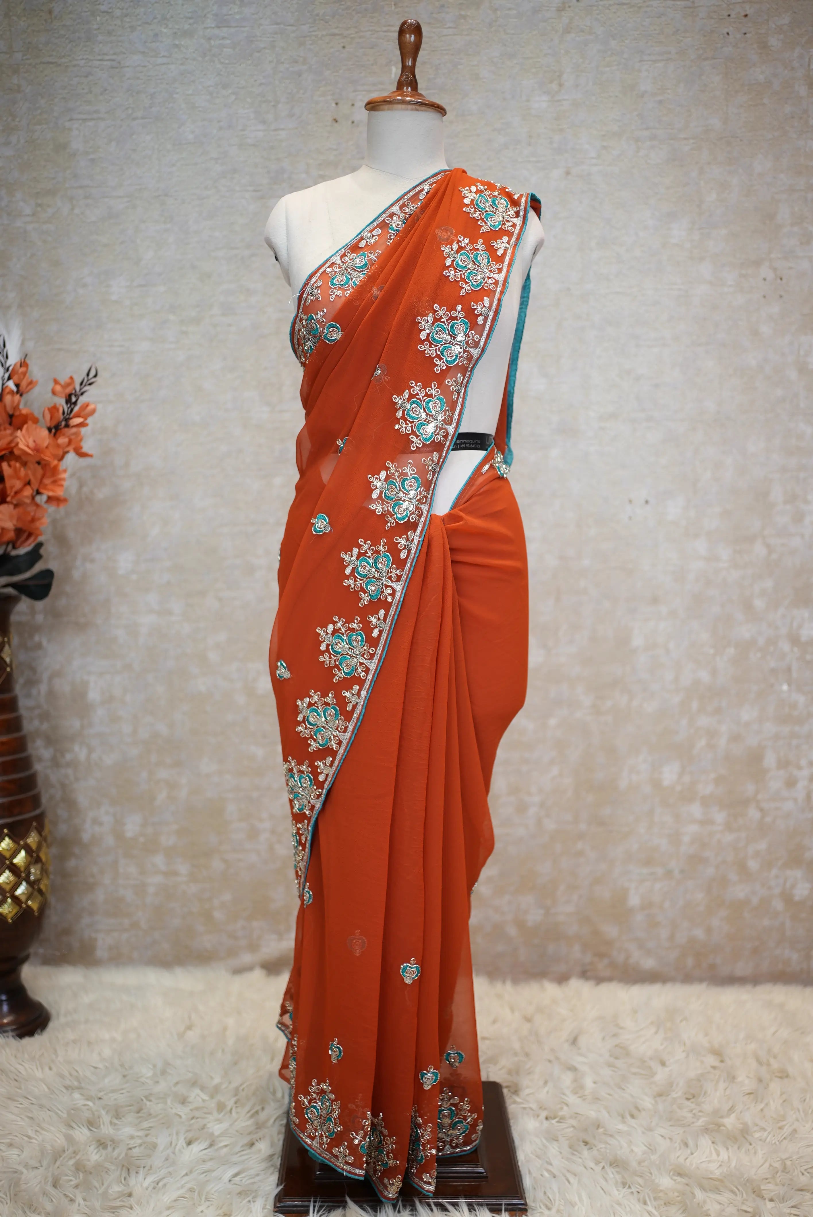 Georgette Fabric Saree with Buti Pattern & Heavy Border (With Blouse)