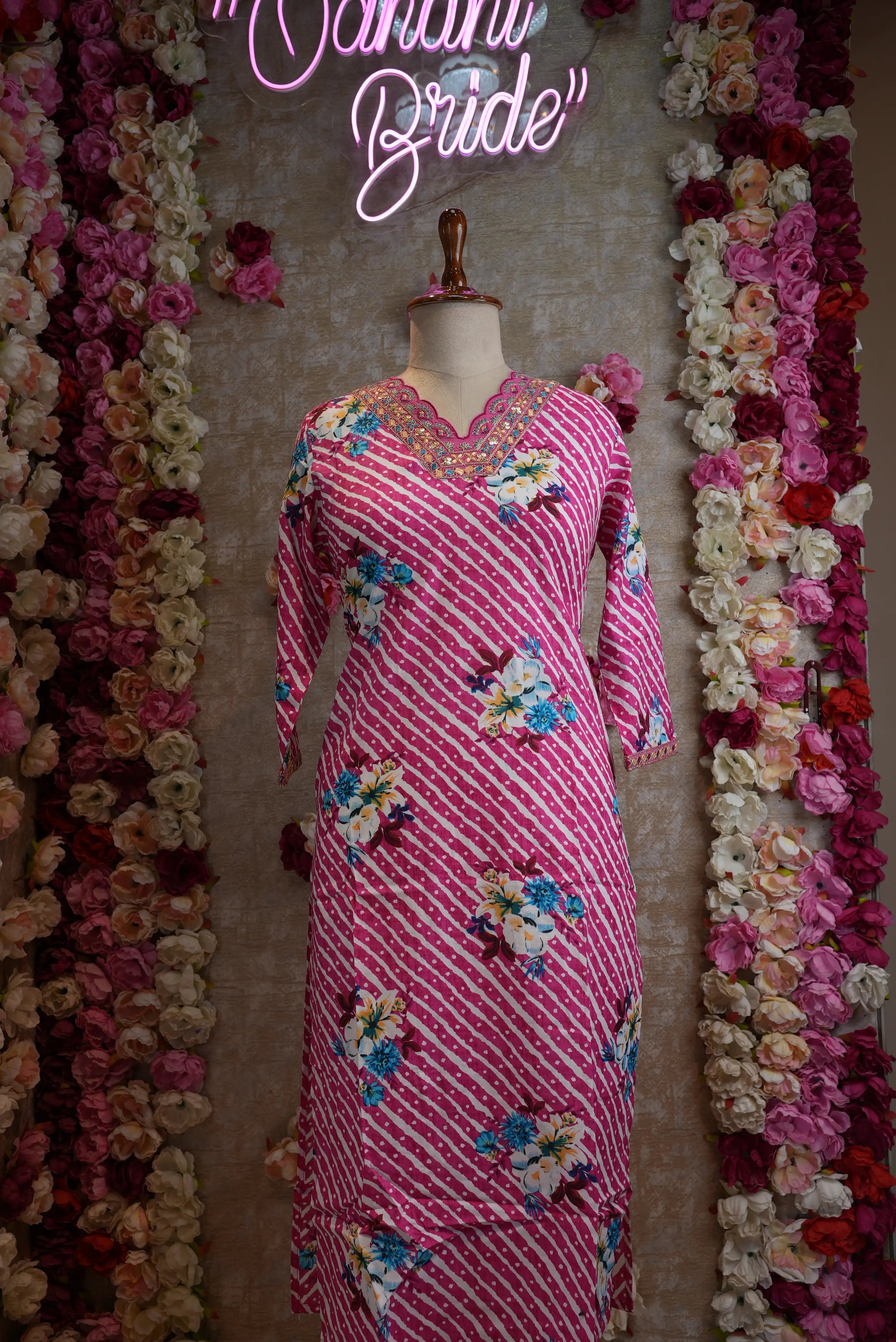 PURE COTTON LEHERIYA 3-PIECE SUIT WITH V-NECK EMBROIDERY WORK
