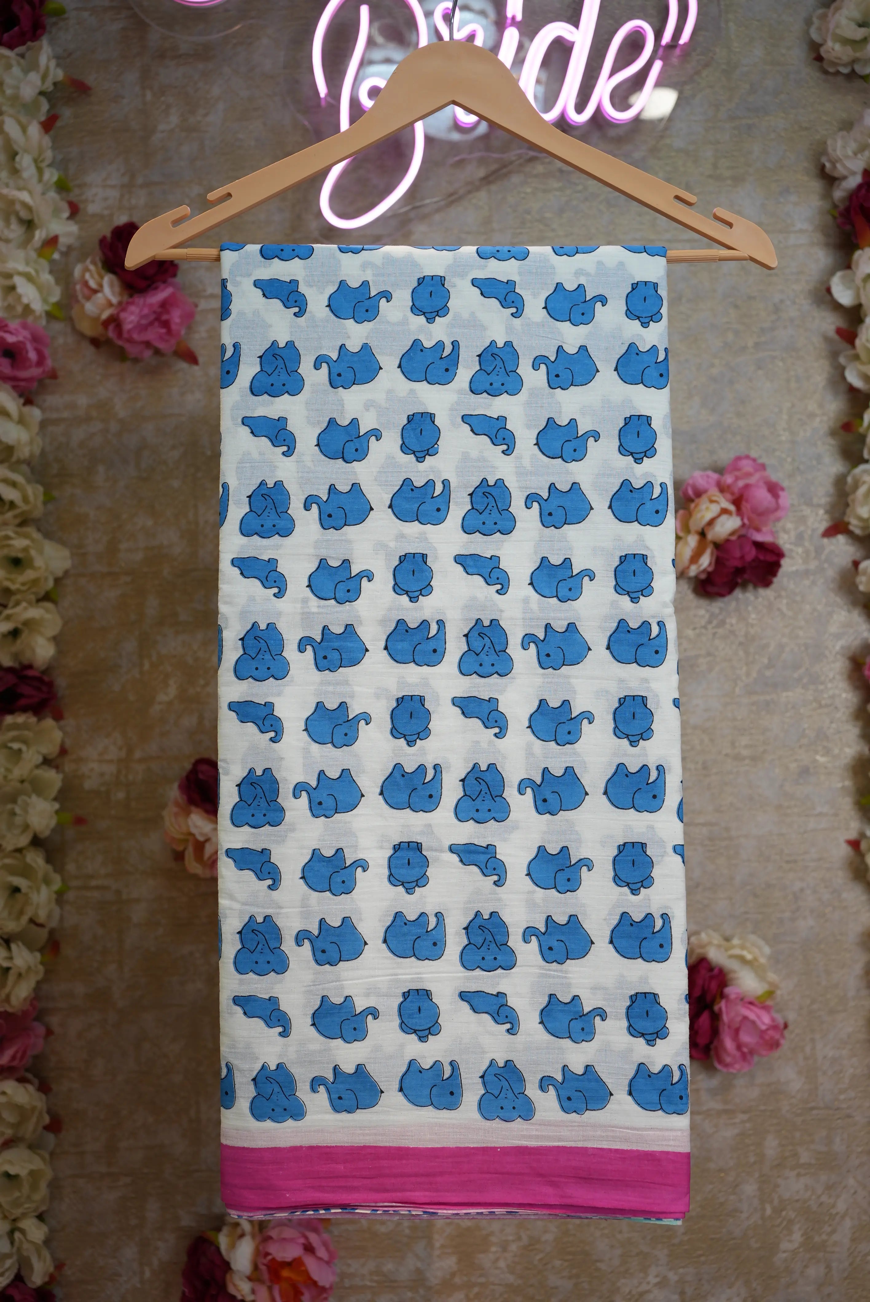 Mal Cotton Saree with Quirky Design (With Blouse)