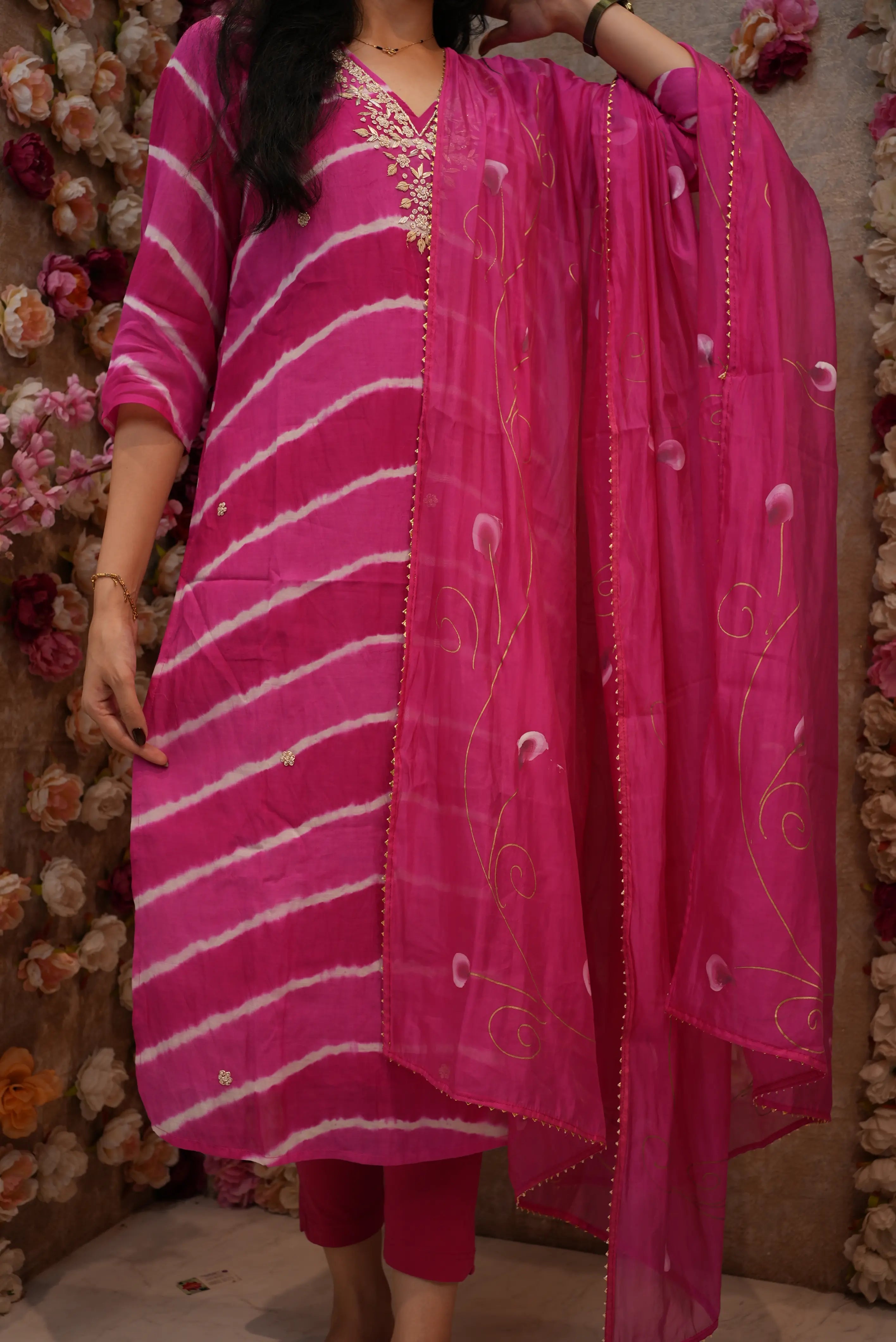 LEHRIYA 3PCS SUIT WITH ZARDOSI HANDWORK & BRUSHPRINT DUPPATA