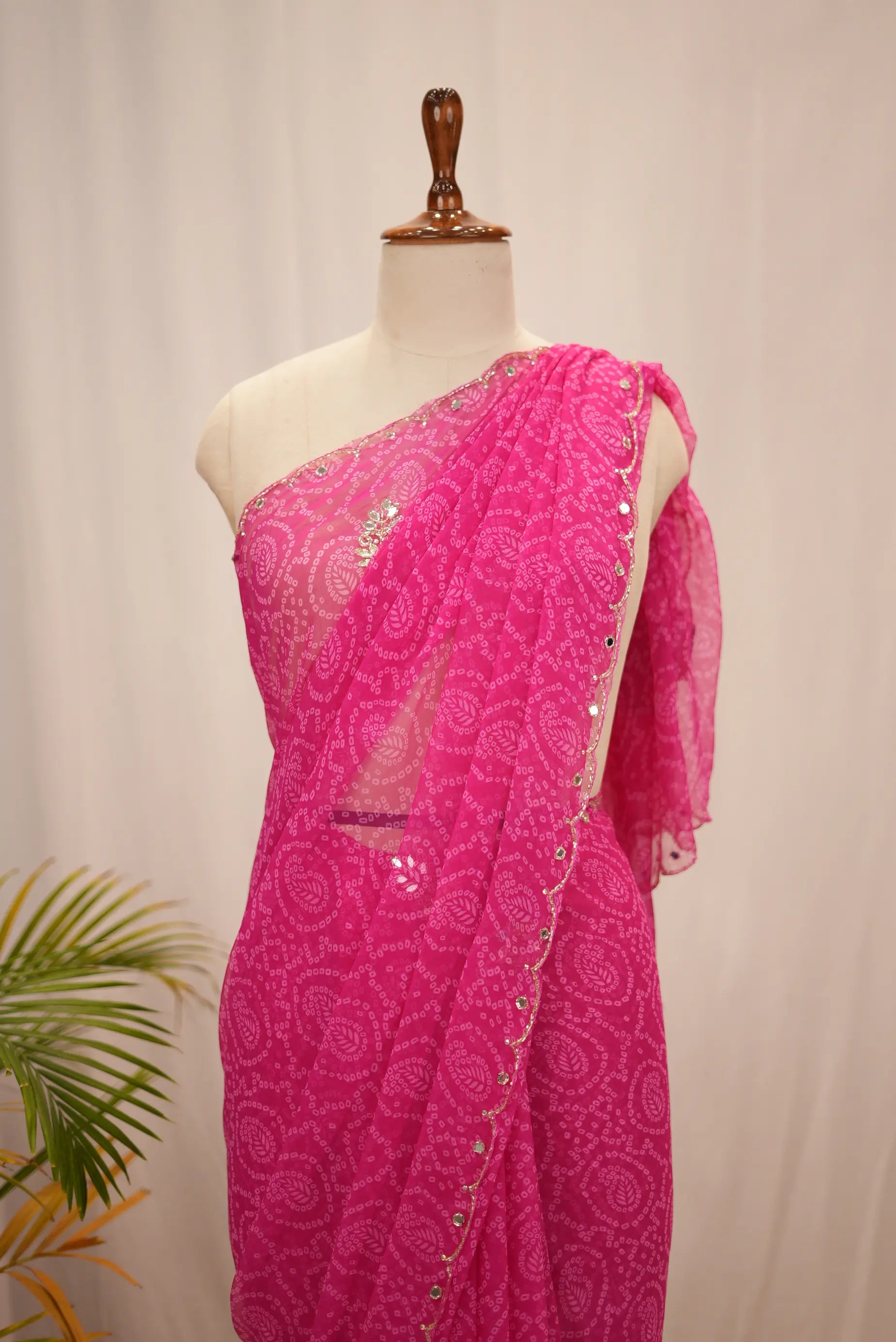 Rajasthani Bandhani Saree on Georgette Fabric with Butta Pattern (with blouse)