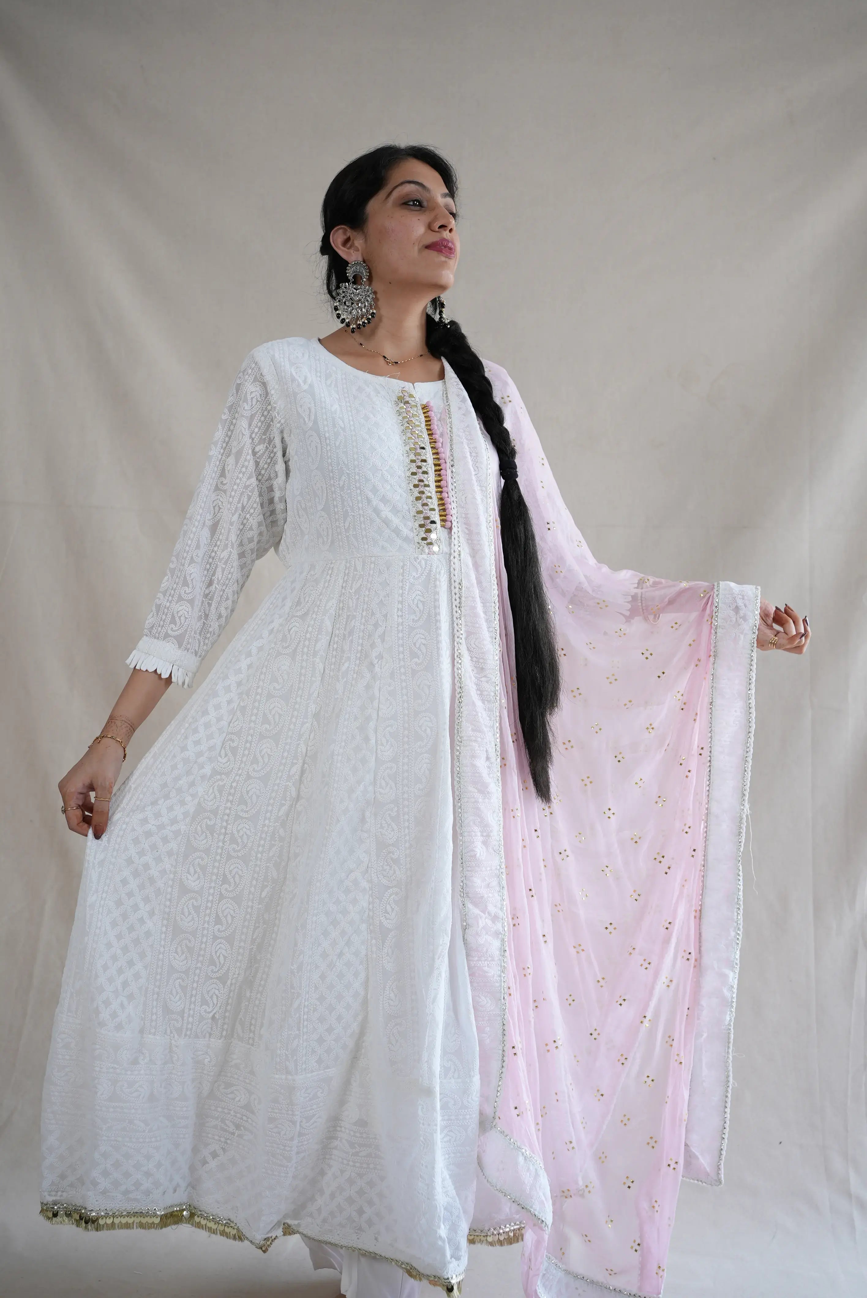 WHITE ANARKALI CHIKENKARI 3-PIECE SUIT WITH DUPPATA