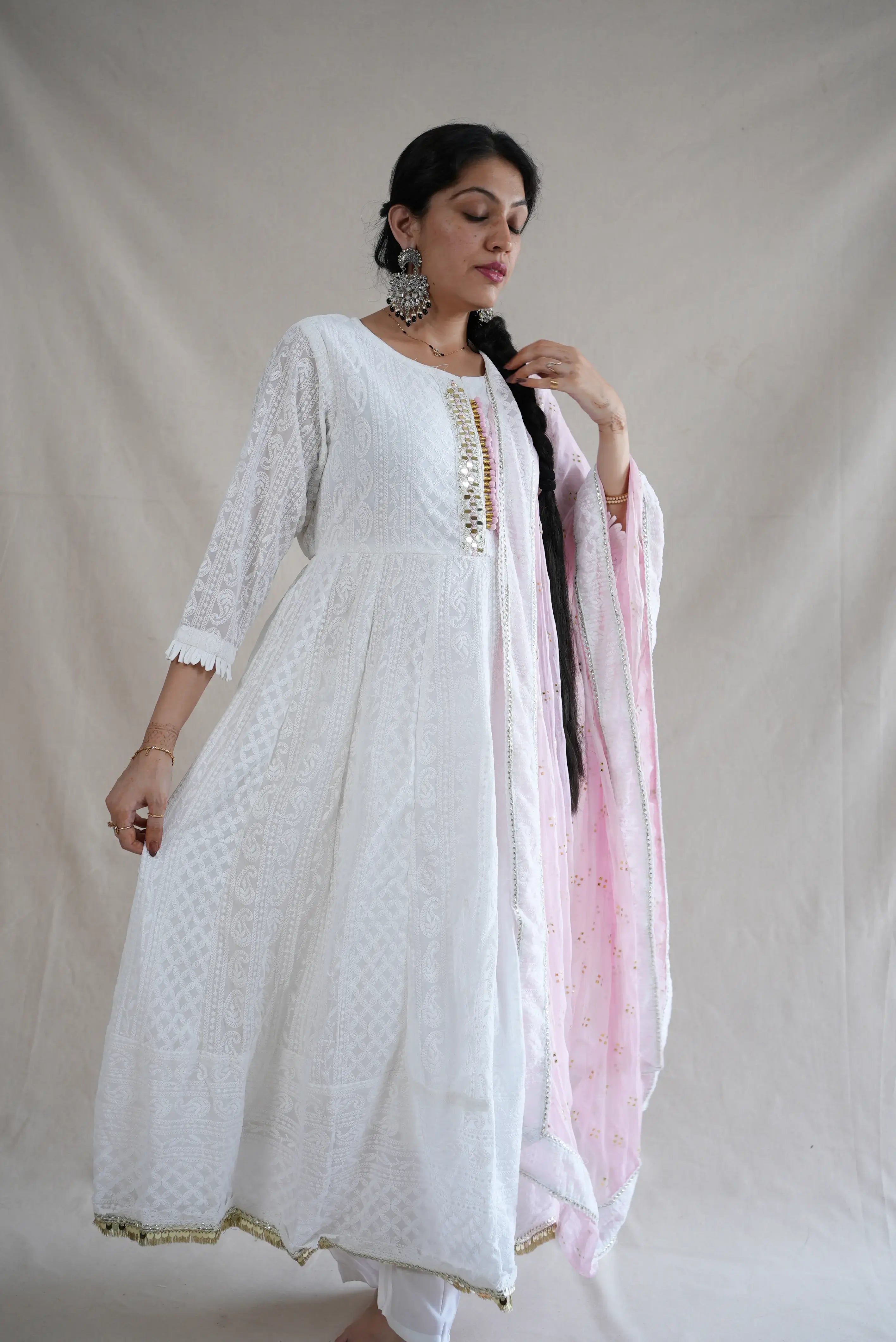 WHITE ANARKALI CHIKENKARI 3-PIECE SUIT WITH DUPPATA