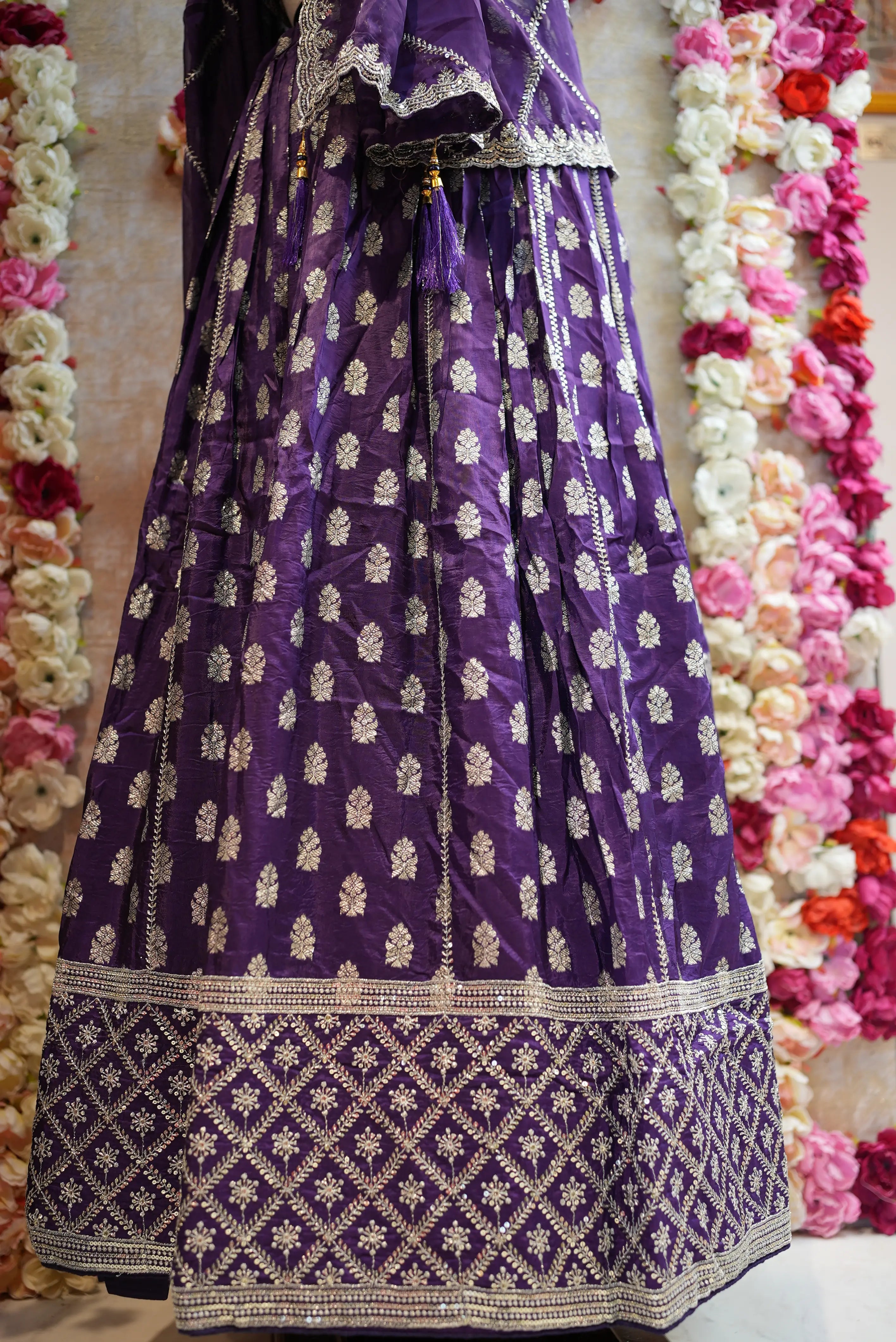 Full-Flair Rajwadi Lehenga with Banarasi Zari & Jaal Dupatta (UNSTITCHED)