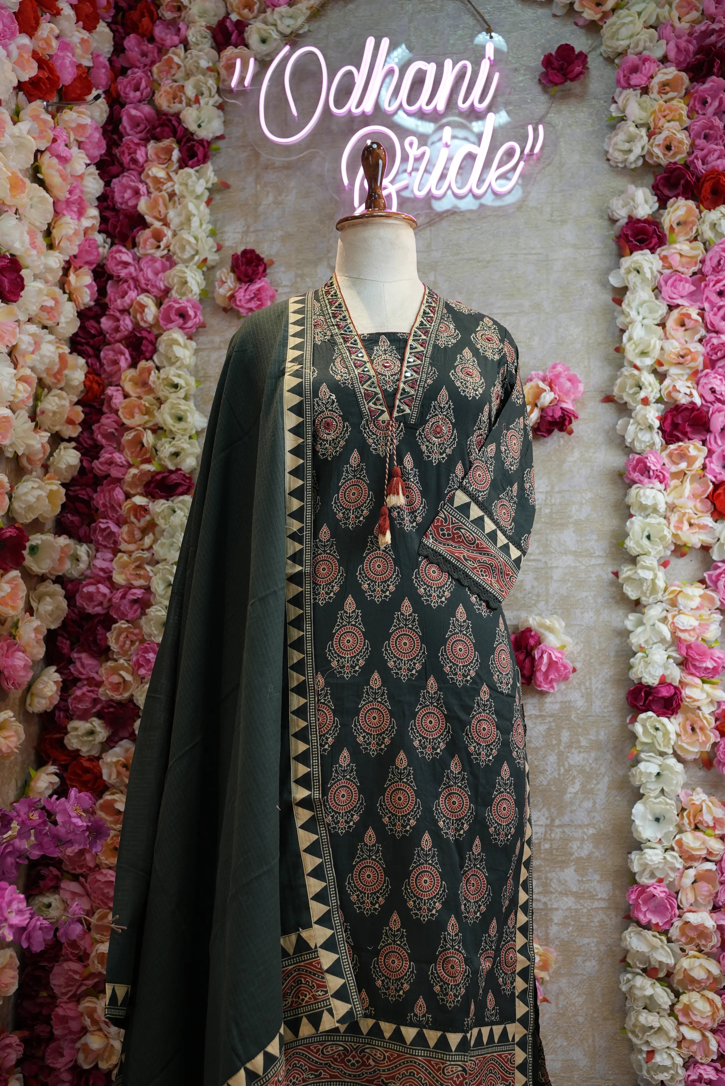 cottan suit in block print with Printed duppata