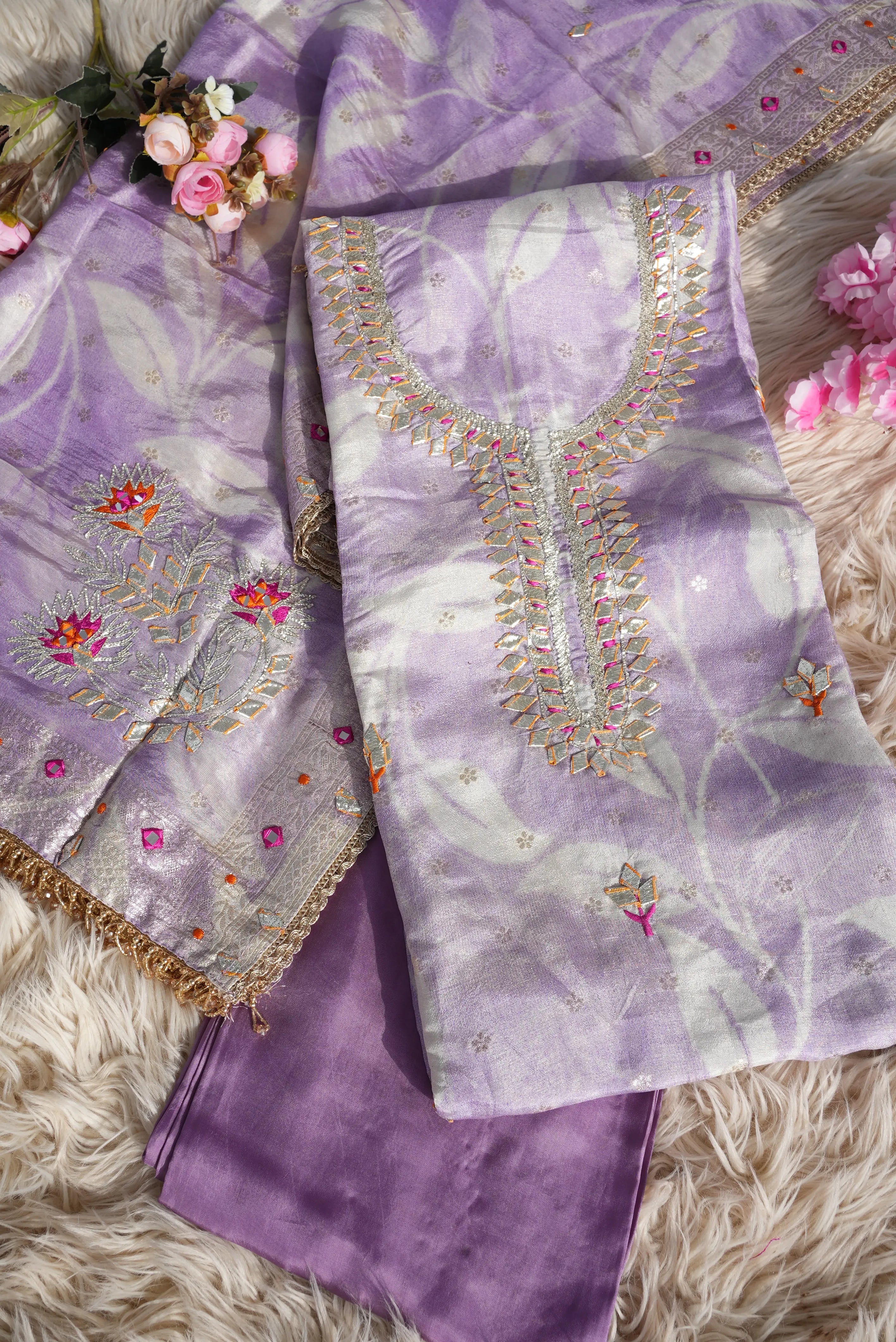 KACCHI GOTAPATTI WORK SUIT FABRIC WITH HEAVY DUPPATA